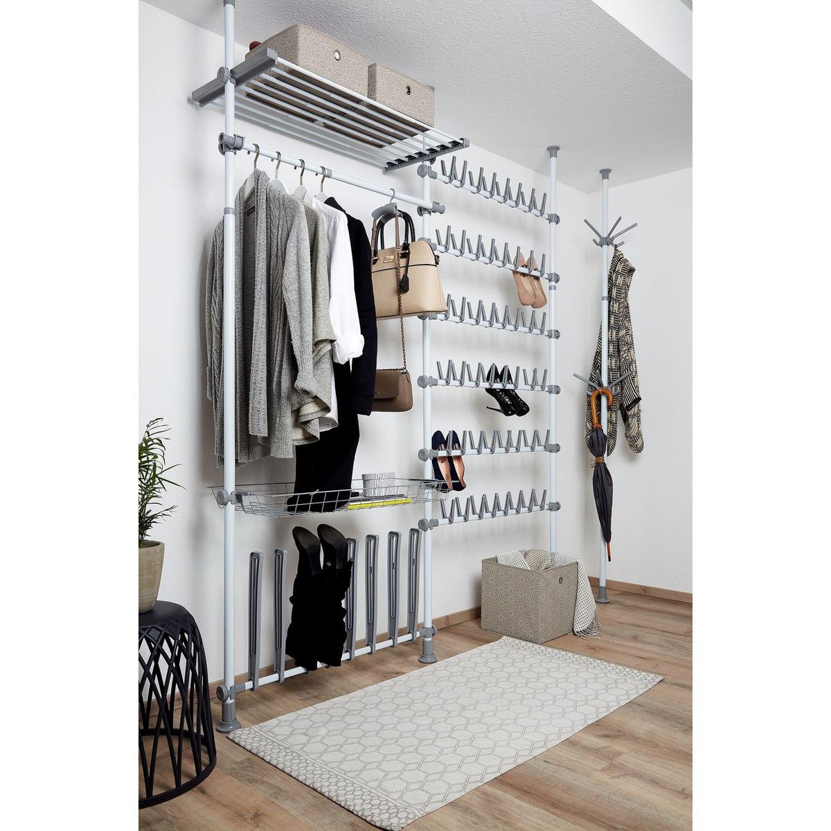 Wenko Rangement à chaussures extensible Herkules - L. 94 x H. 165/300 cm - Blanc