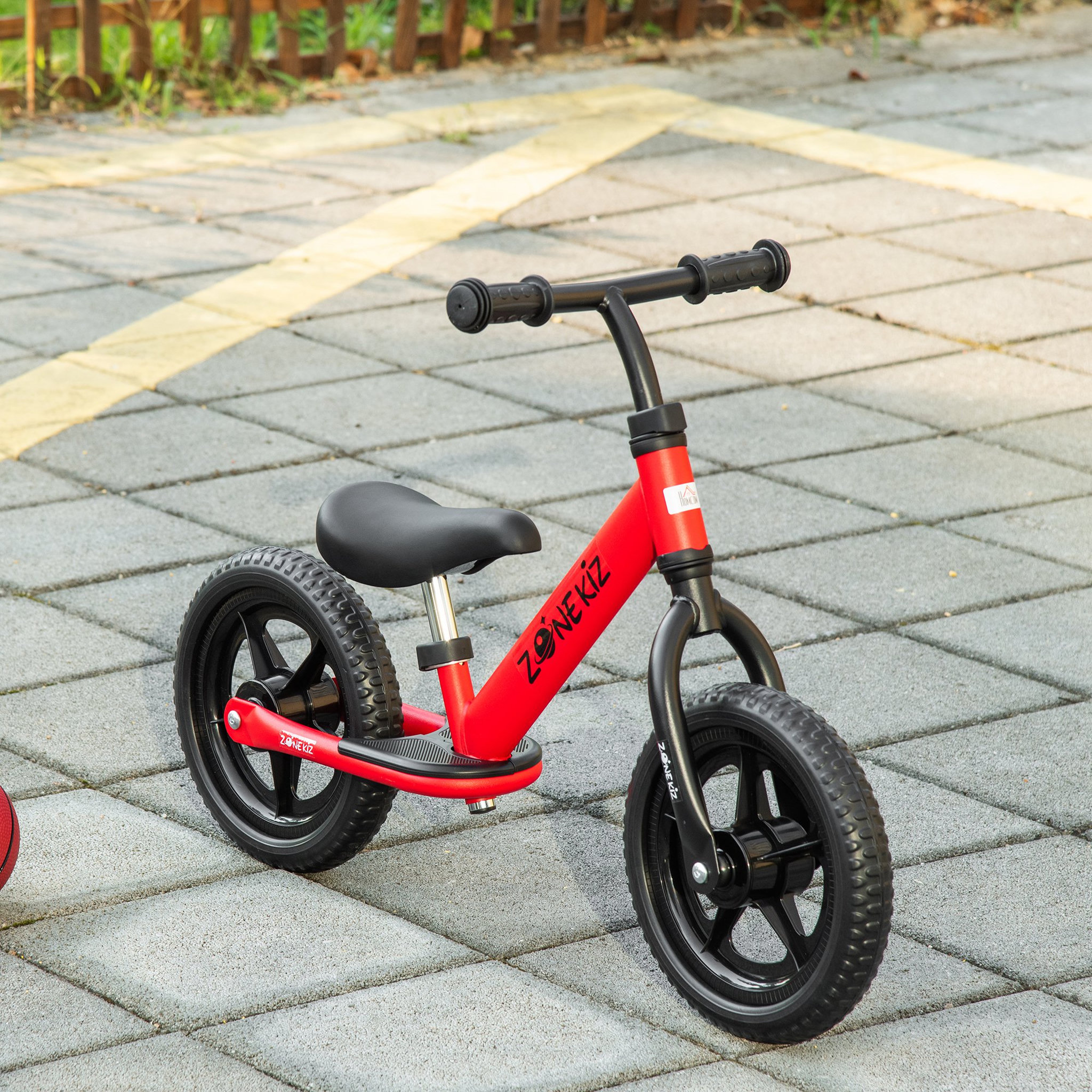 Voir la diapositive 2 : HOMCOM Draisienne enfant roues 12  EVA hauteur selle et guidon réglable cale-pied antidérapant acier rouge noir
