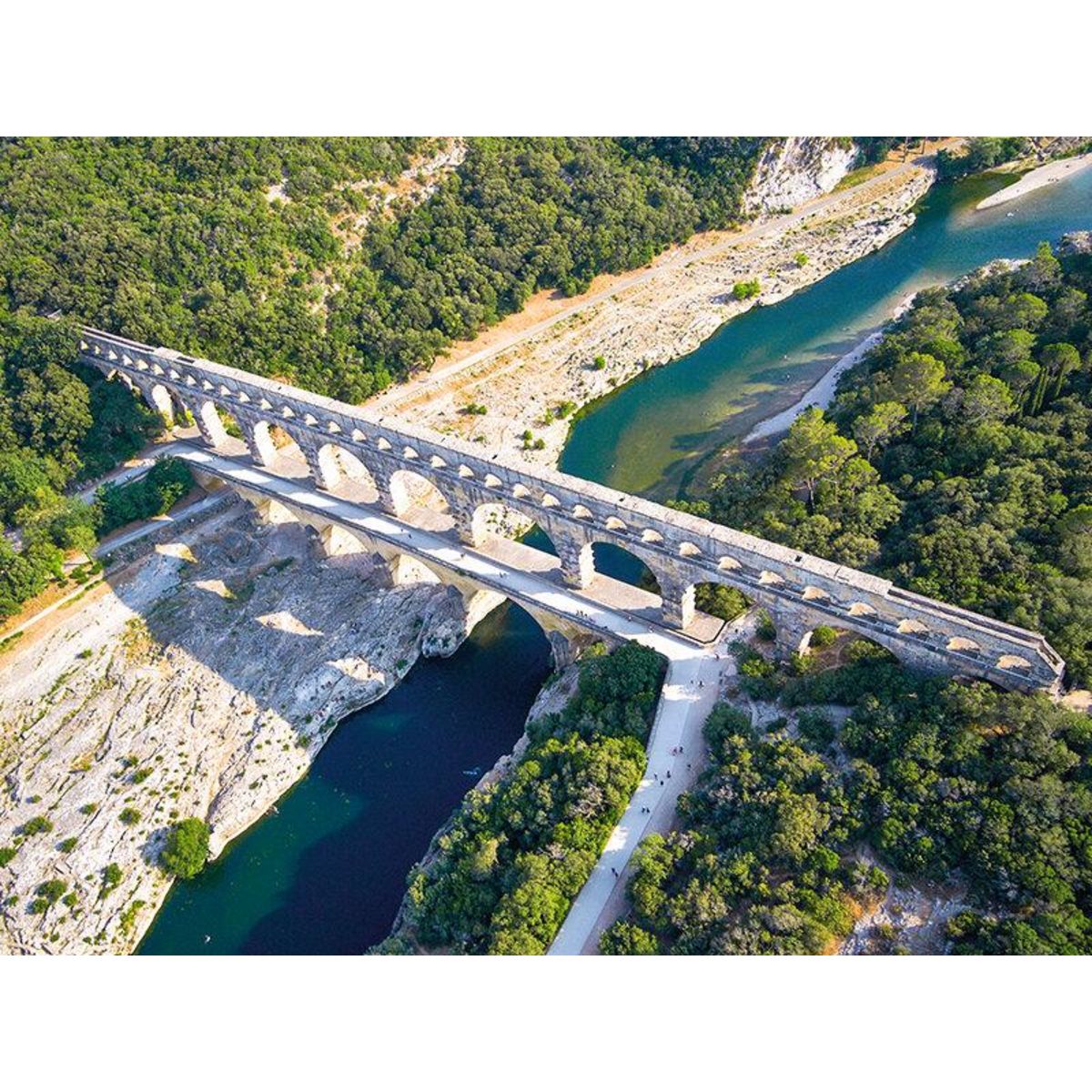 Smartbox Baptême de l'air fantastique en ULM sur le circuit du pont du Gard - Coffret Cadeau Sport & Aventure