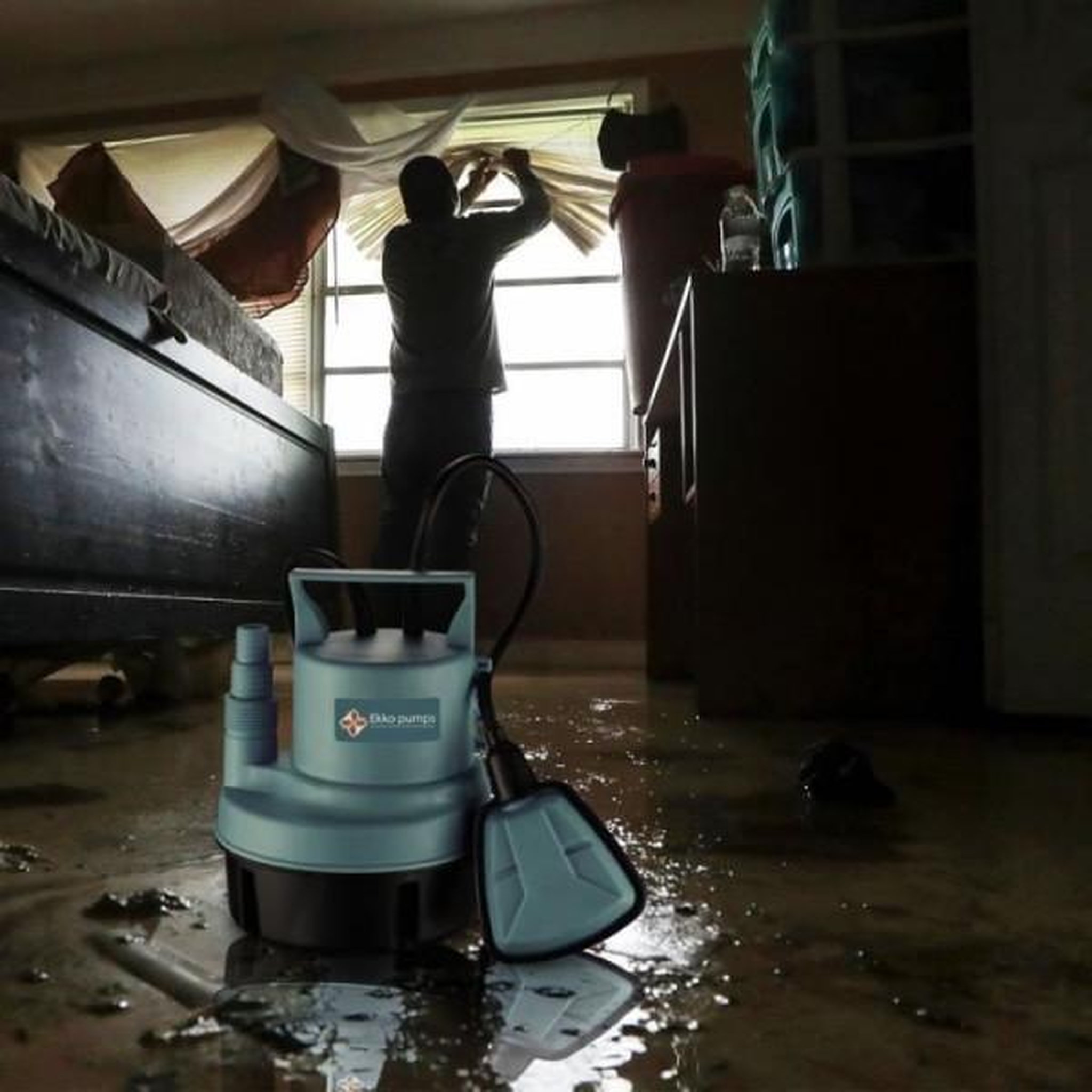 Voir la diapositive 4 : EKKO PUMPS Pompe vide caves - EKKO PUMPS - PAC82 - Pour eaux claires - 200 W - Equipée d'un flotteur