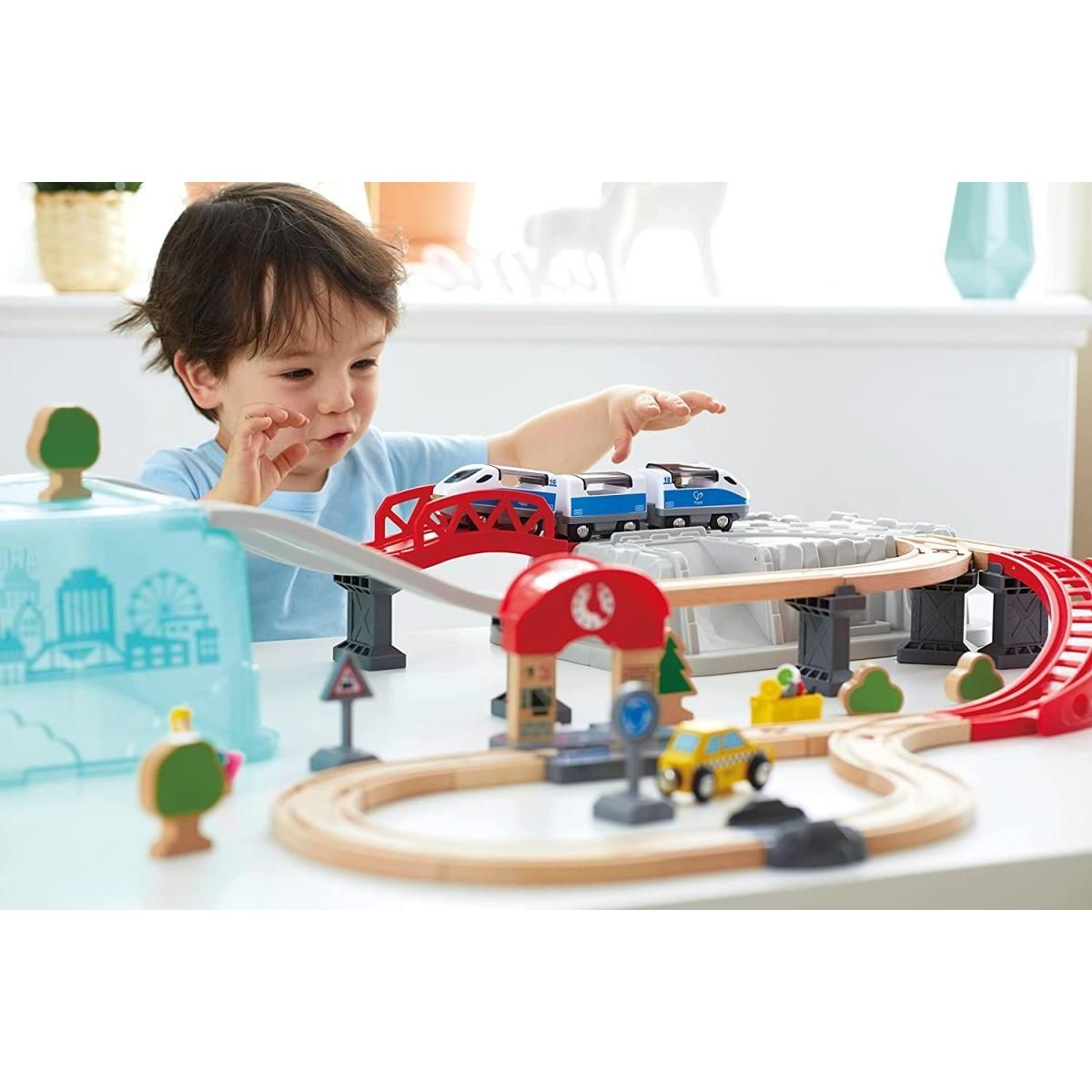 Hape Coffret de Train City 2 en 1 : Aventure Mini Ville pour Enfants