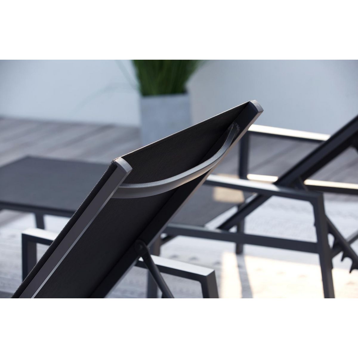 CONCEPT USINE Lot de 2 transats en aluminium gris foncé et noir BARI