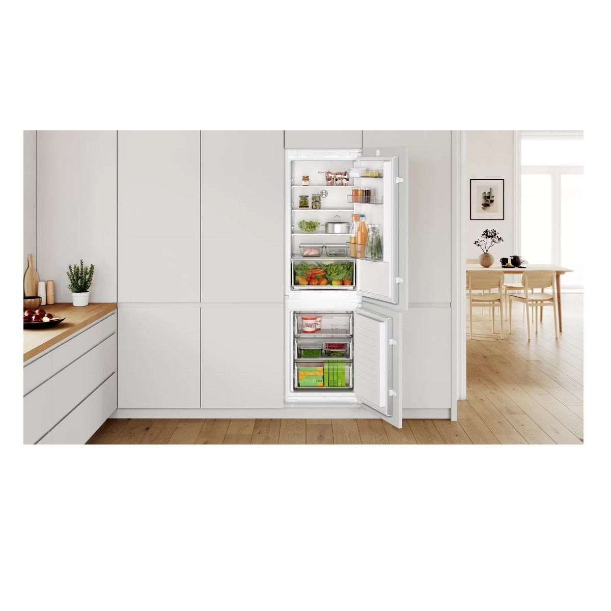 BOSCH Réfrigérateur combiné intégrable à glissières 260l blanc - KIN86NSE0