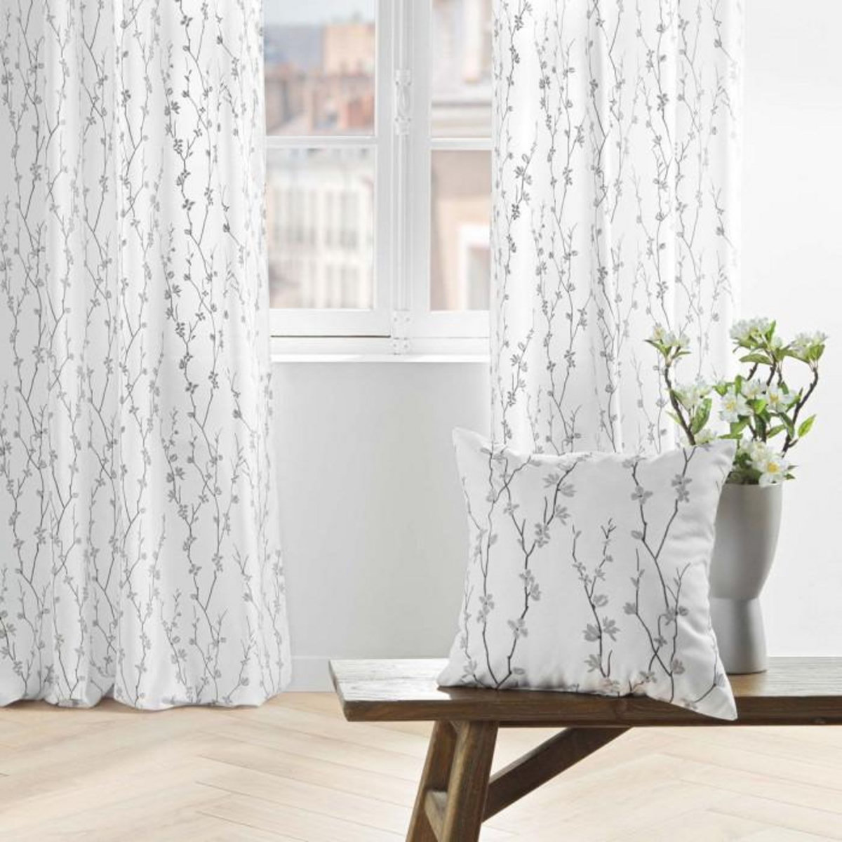 Paris Prix Coussin Déco Imprimé  Sakura  45x45cm Blanc