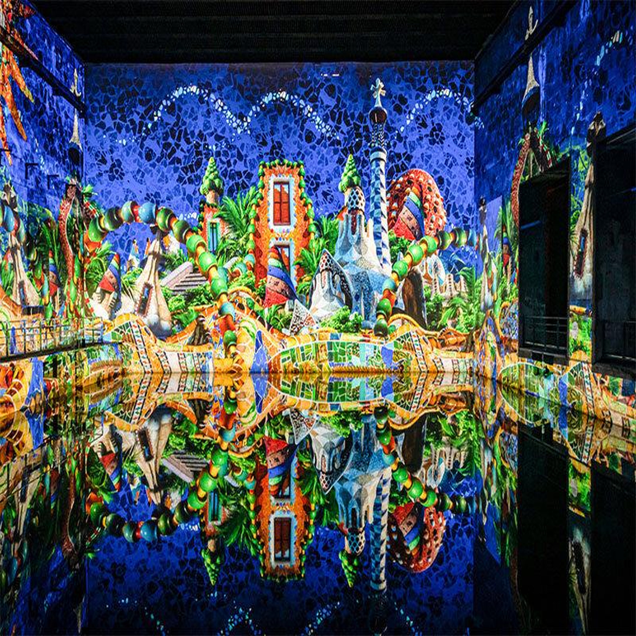 Voir la diapositive 3 : Smartbox Journée à bordeaux : 1 entrée adulte pour les bassins des lumières - coffret cadeau sport & aventure