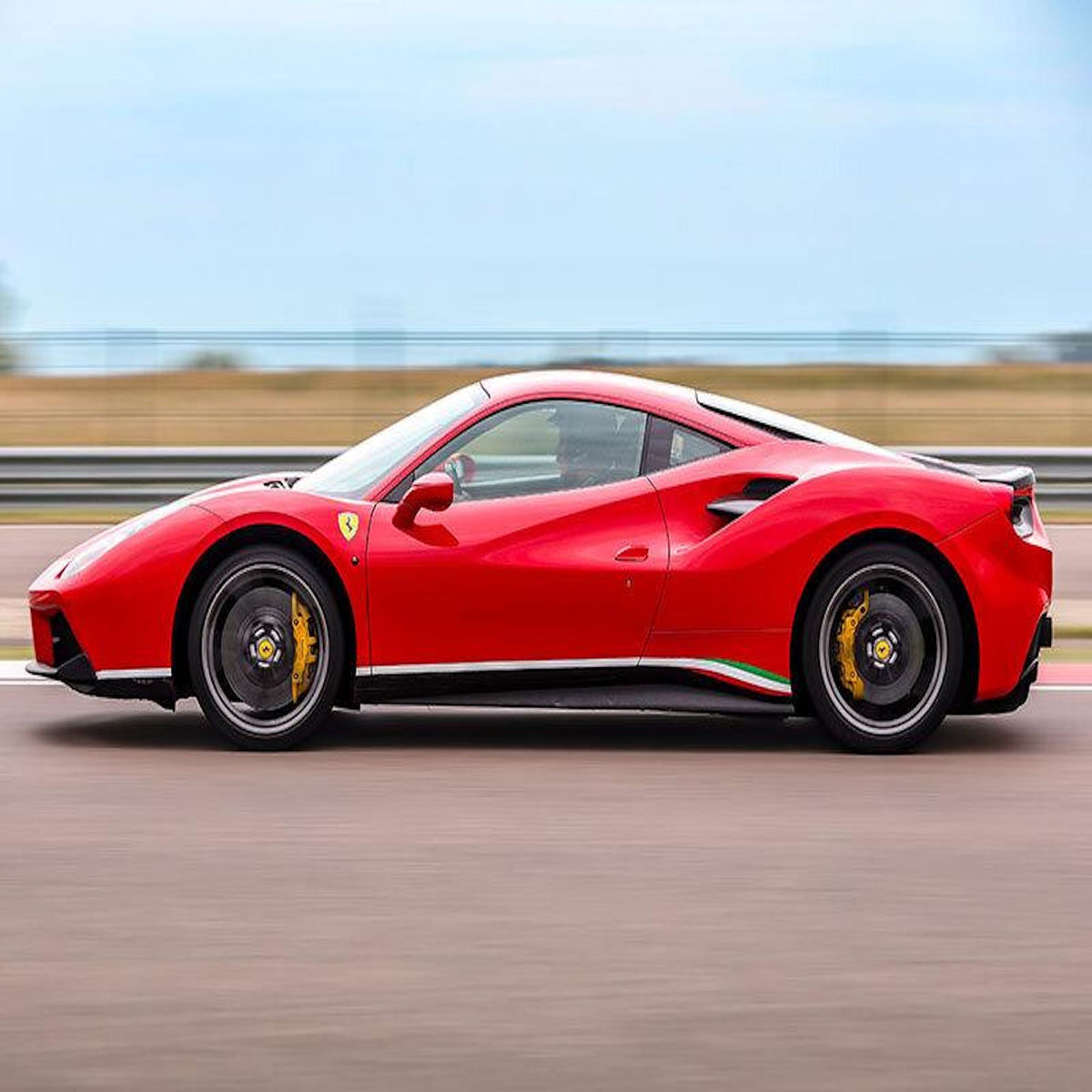 Smartbox Stage de pilotage : 2 tours sur le circuit d'Alès en Ferrari 488 GTB - Coffret Cadeau Sport & Aventure