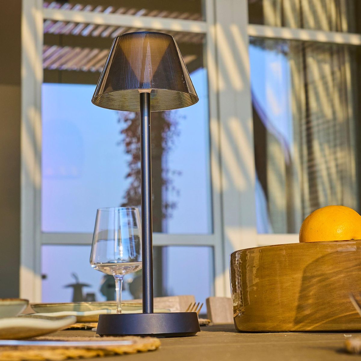 Lumisky Lampe de table sans fil LED BEVERLY Noir Plastique H34CM