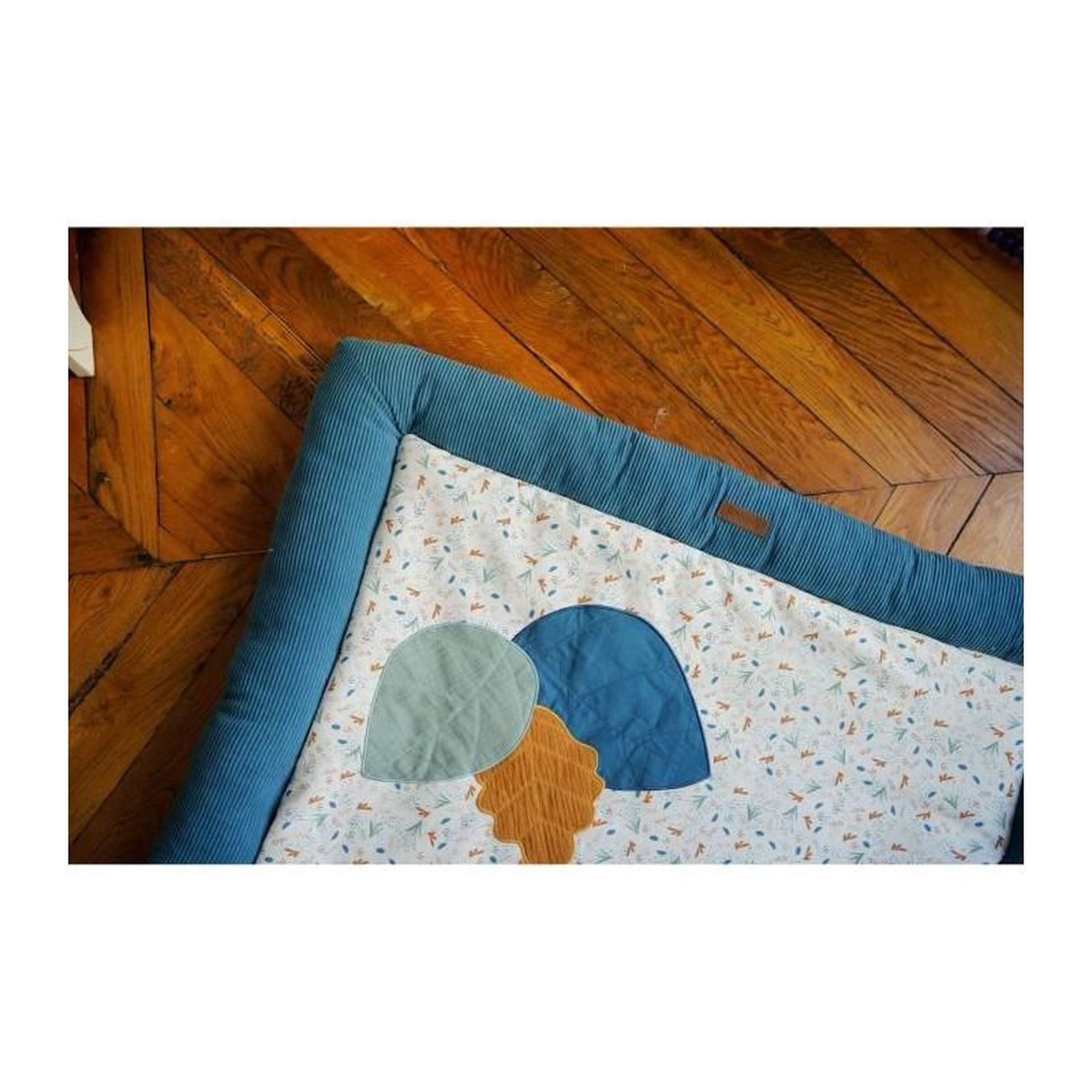 Voir la diapositive 3 : DOMIVA Tapis de parc - DOMIVA - AU FIL DE L'EAU - 100x100 cm