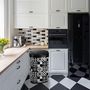 Voir la diapositive 5 : Kitchen move Poubelle automatique 58l inox motif carreau de ciment - bat-58ls06a tile black ss