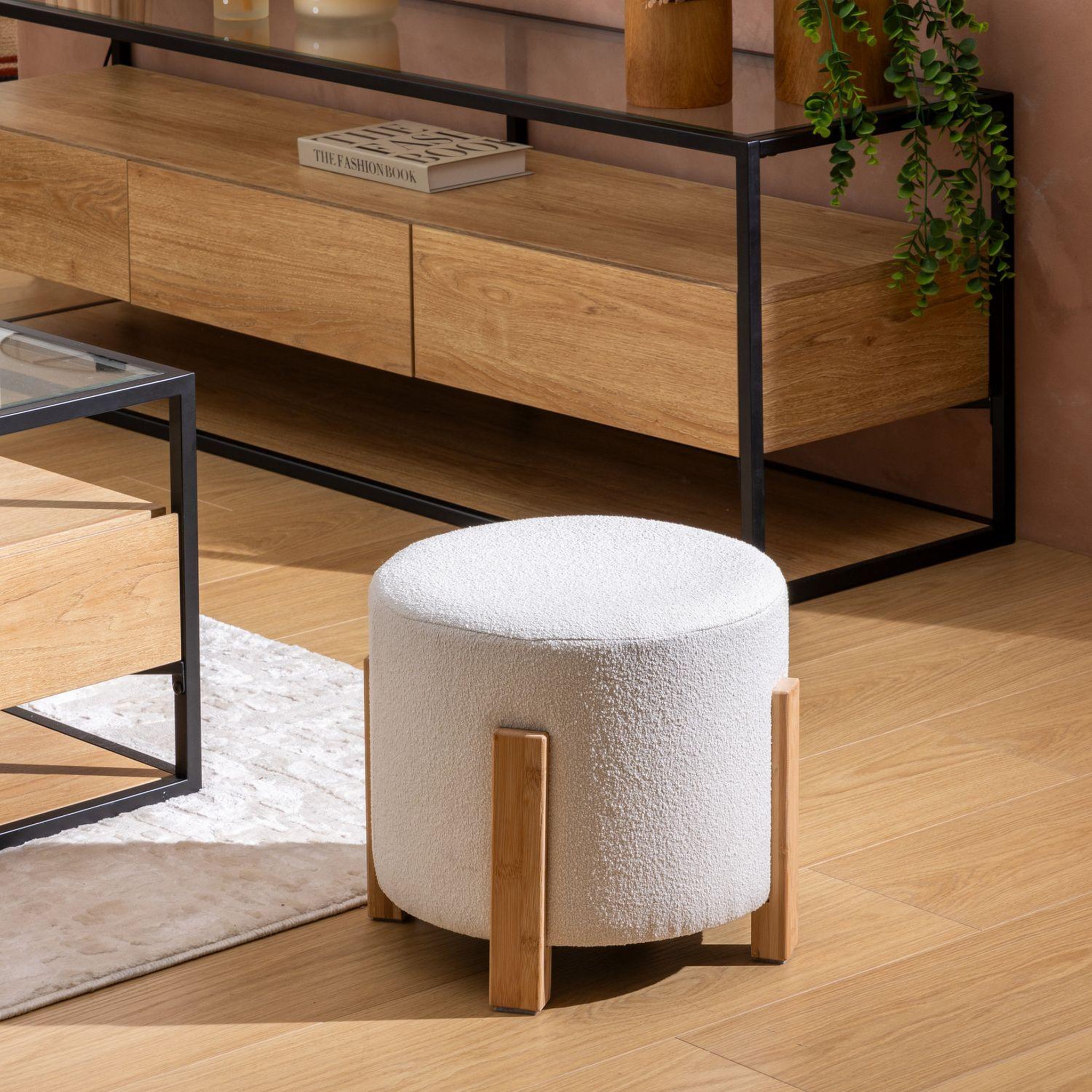 Voir la diapositive 2 : ATMOSPHERA Tabouret d'appoint effet bouclette avec pieds en bambou bansa - blanc