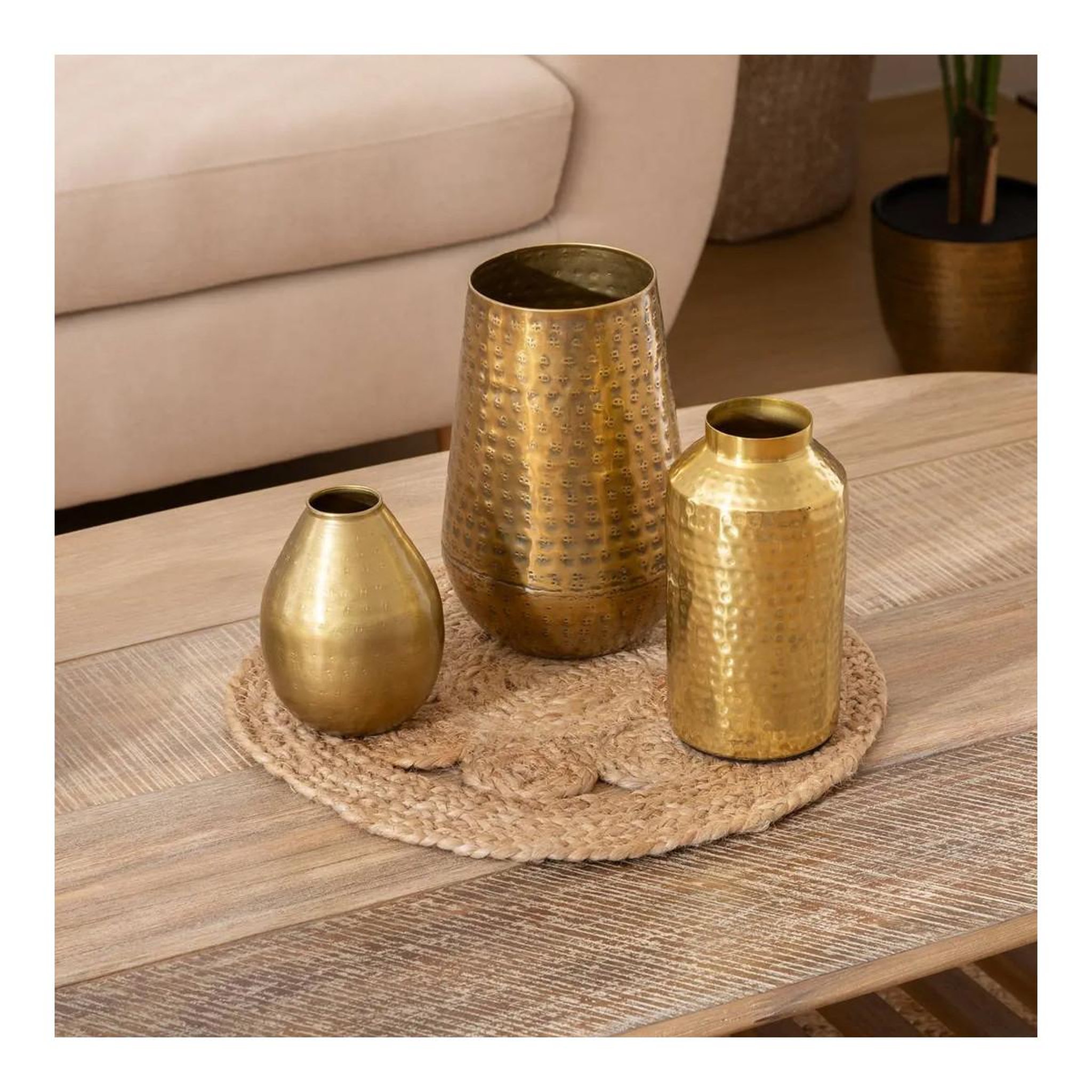 Voir la diapositive 2 : ATMOSPHERA Vase design en métal  oasis  23cm or