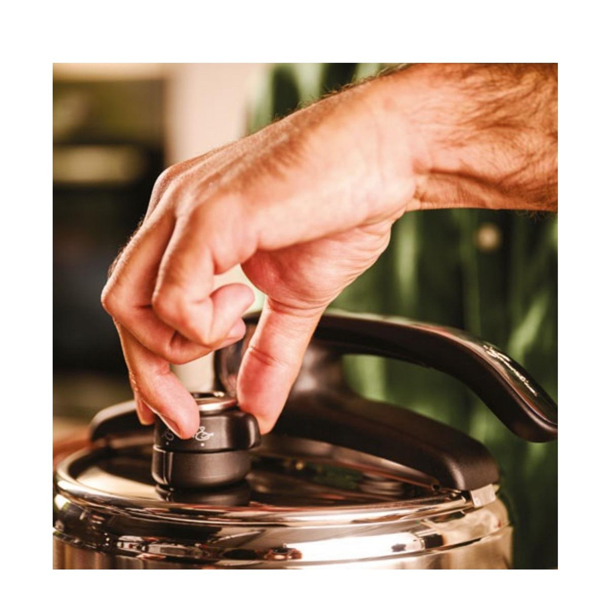 Voir la diapositive 3 : Lagostina Autocuiseur inox 3.5l - 012022010522