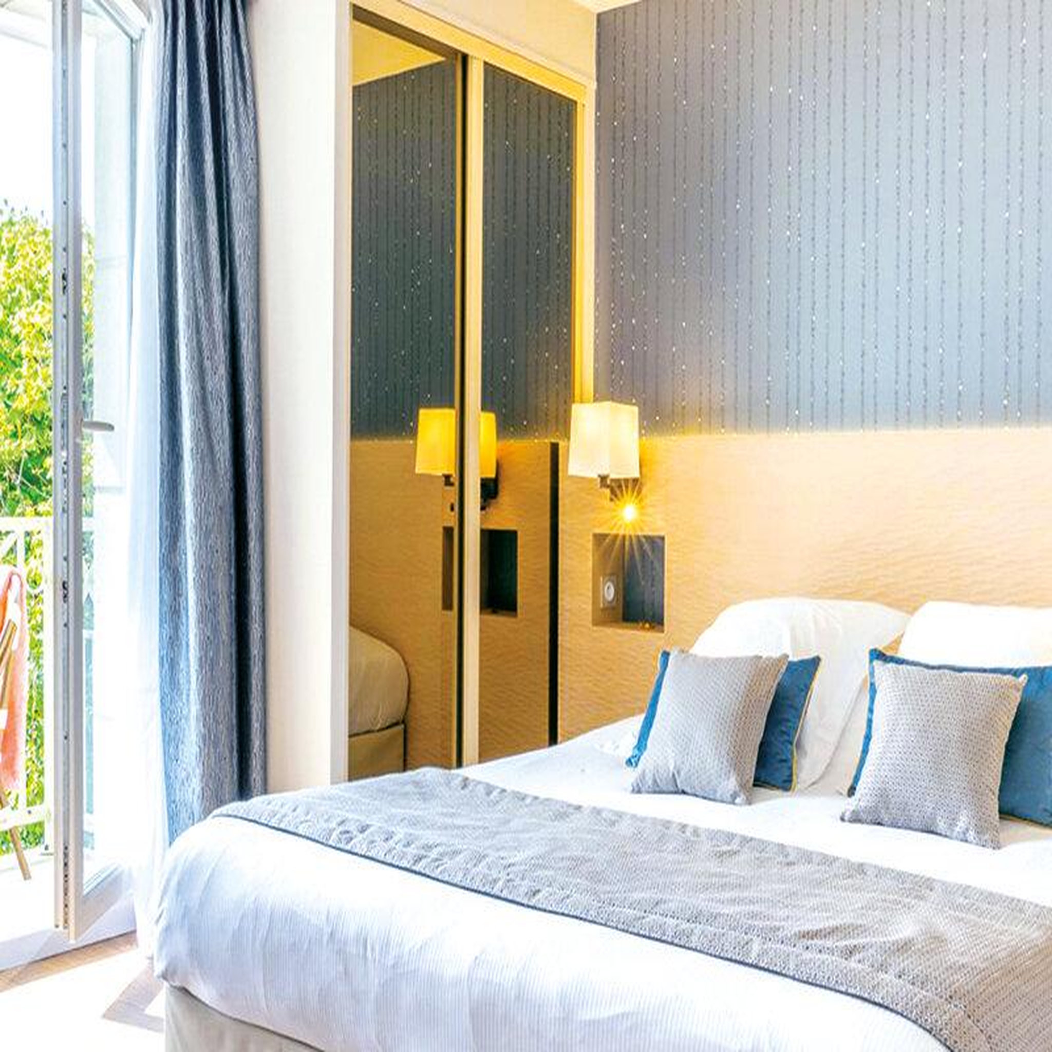 Voir la diapositive 5 : Smartbox Séjour de 3 jours en hôtel 4* - coffret cadeau séjour