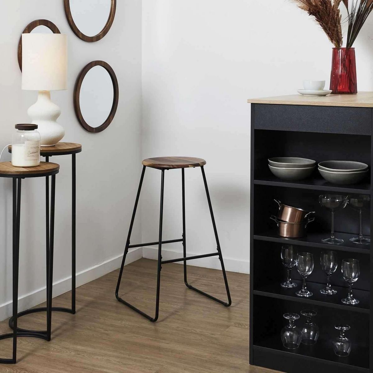 The Home Deco Factory Tabouret de bar en acacia VISBY - Marron et noir