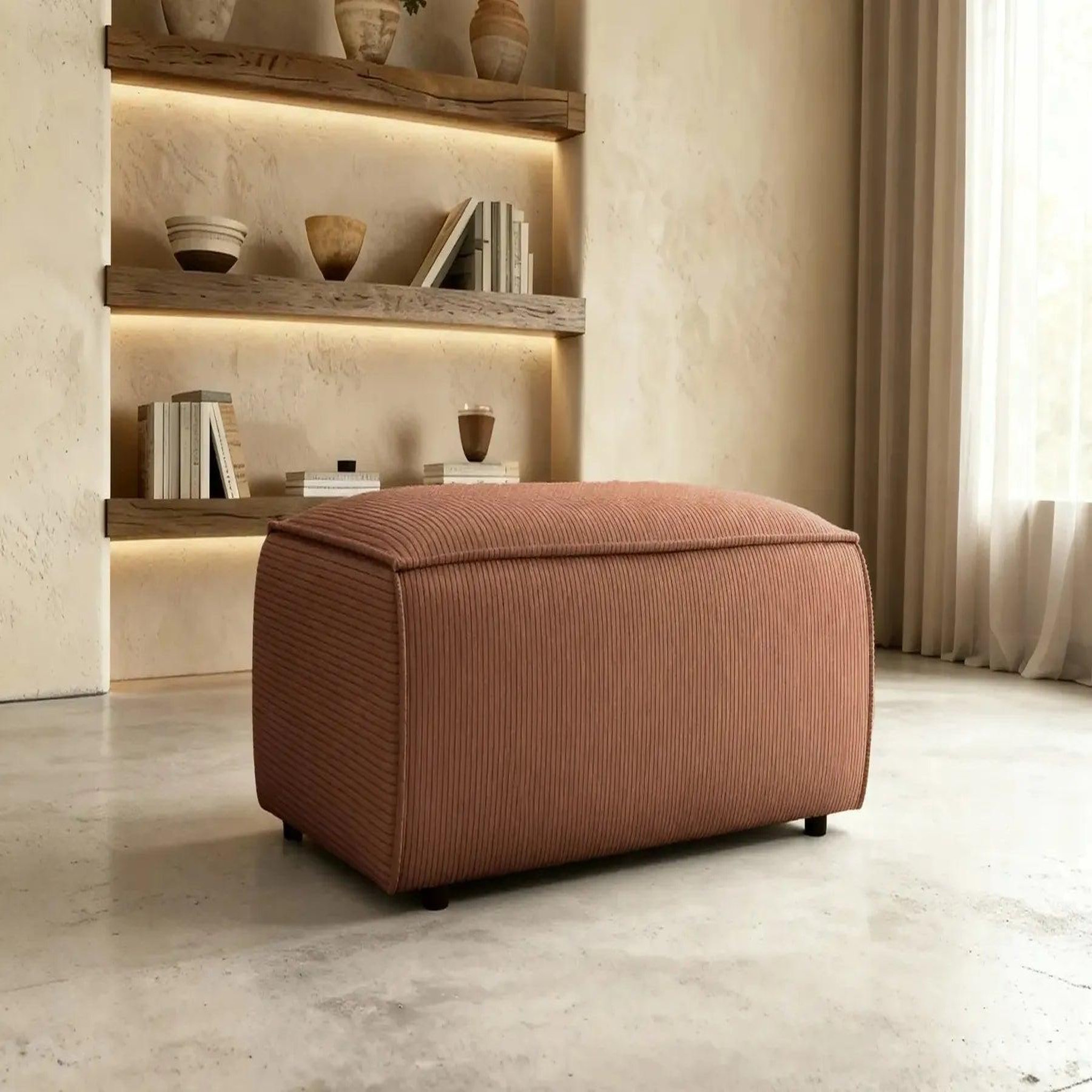 Voir la diapositive 2 : CASANOVA PARIS Jade - pouf velours côtelé