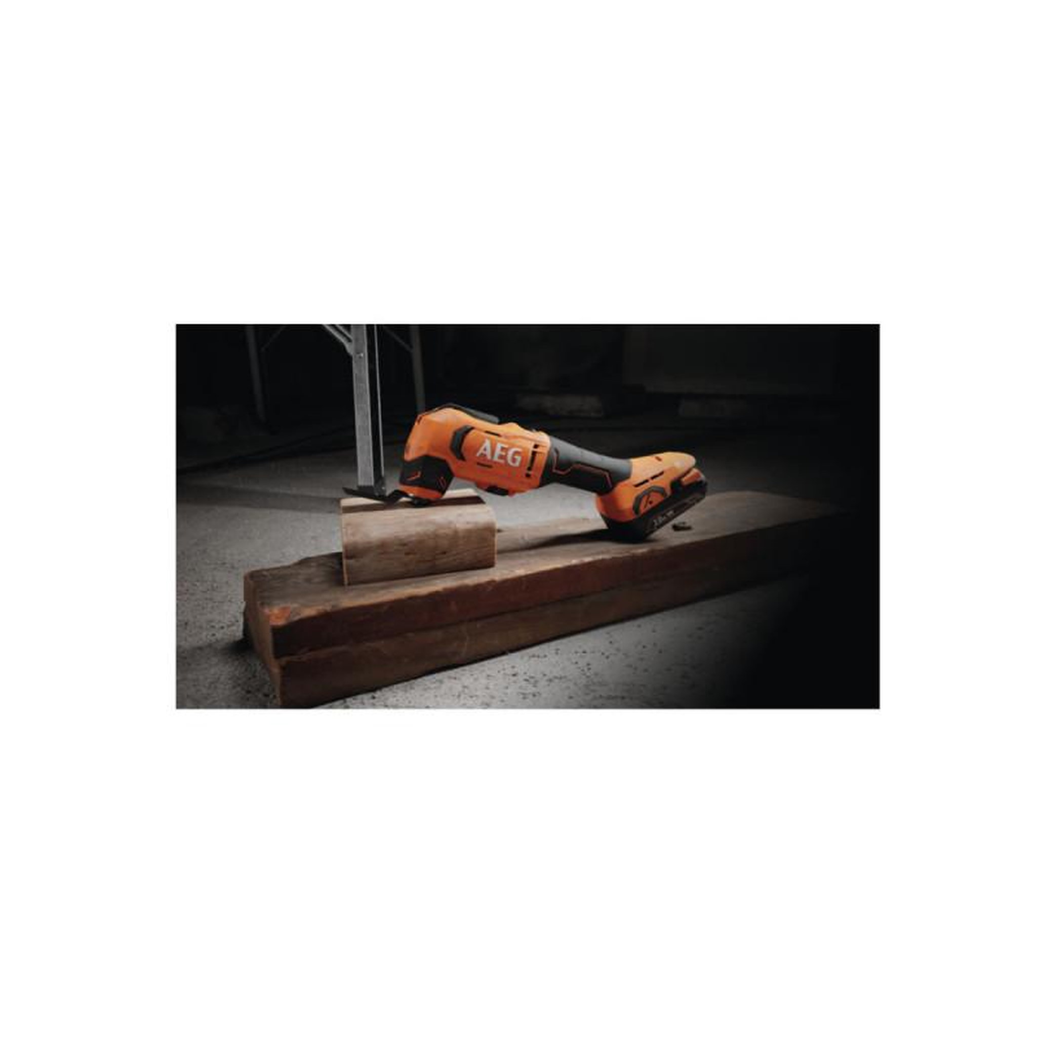 Voir la diapositive 2 : AEG Pack AEG 18V - Outil multifonctions Brushless - Batterie 4.0 Ah - Chargeur - Caisse de rangement