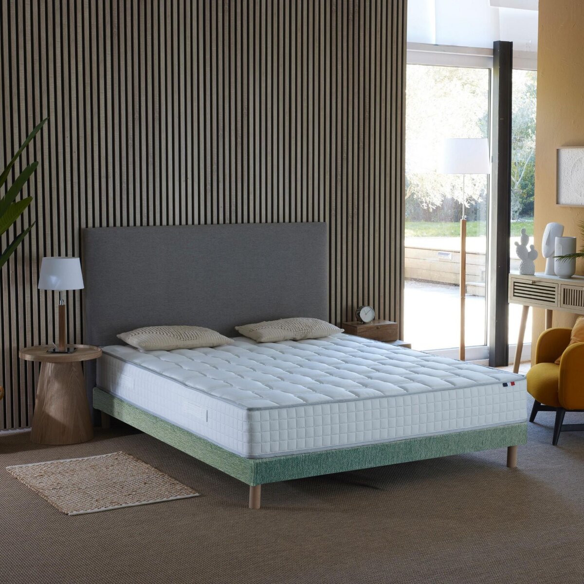 IDLITERIE Ensemble literie : matelas à ressorts COSMOS et sommier - qualité française