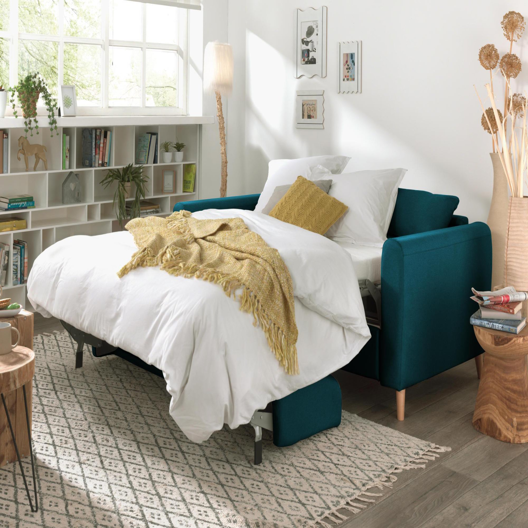 Voir la diapositive 3 : LISA DESIGN Timo - canapé 3 places convertible express couchage quotidien 140 cm matelas 12 cm en tissu