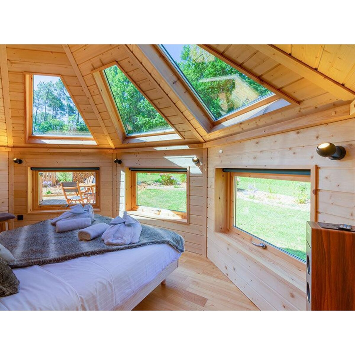 Smartbox 2 jours en cabane avec bain bouillonnant près de Bergerac - Coffret Cadeau Séjour