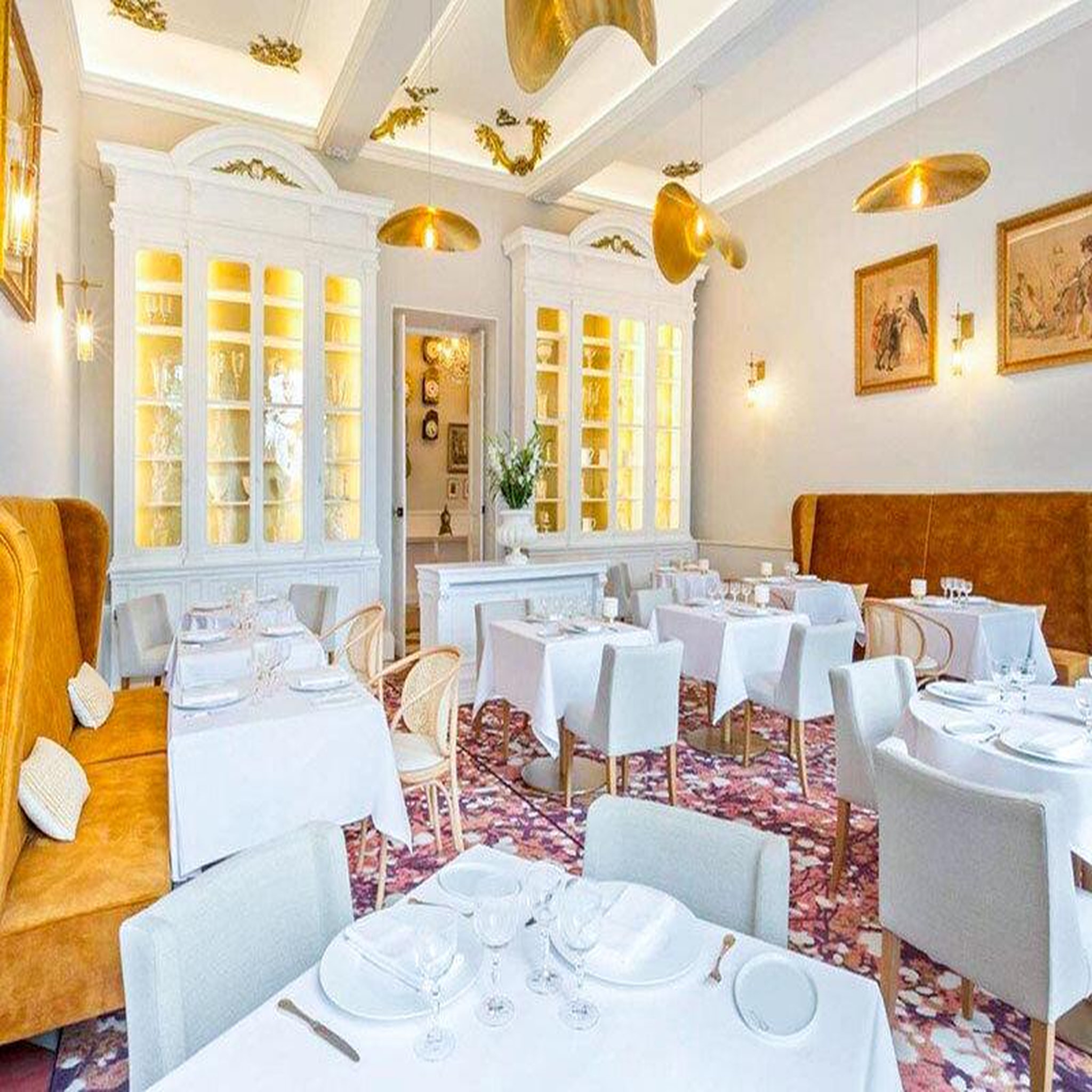 Voir la diapositive 3 : Smartbox Échappée luxueuse en provence : 2 jours en château 4* avec dîner gastronomique - coffret cadeau séjour