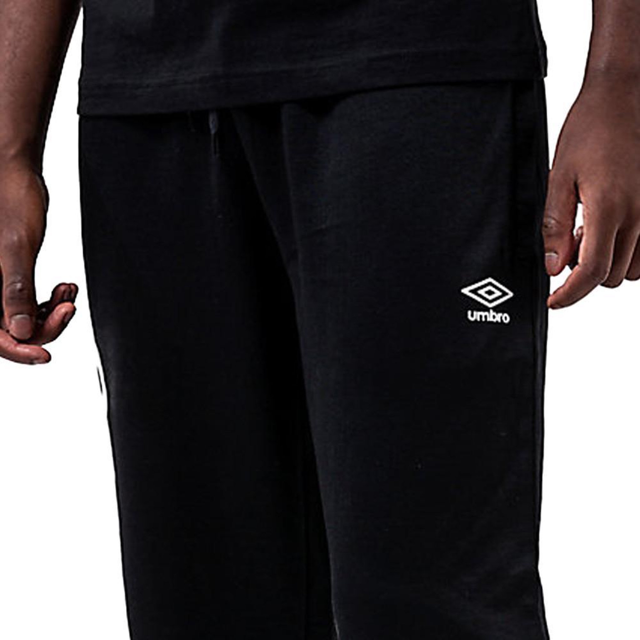 Voir la diapositive 4 : UMBRO Jooging noir homme umbro leisur light