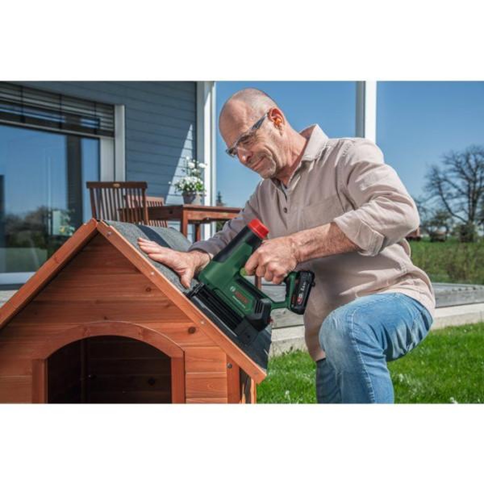 Voir la diapositive 4 : BOSCH Agrafeuse/cloueur sans fil 2 en 1 bosch - advancedtacker 18v-25 - 18v - 30 cps/min - sans batterie ni chargeur