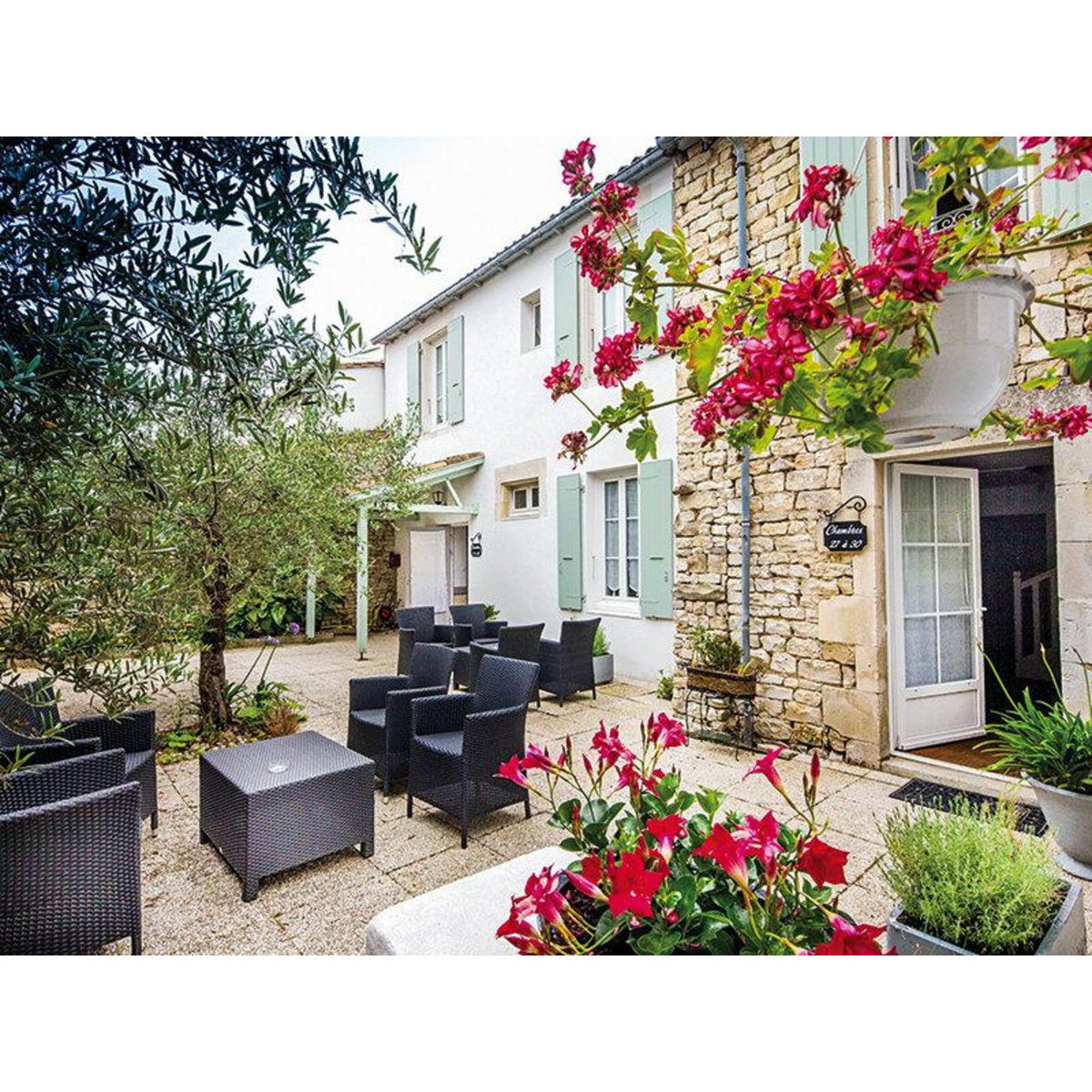 Smartbox Escapade en duo de 2 jours avec séance de massage - Coffret Cadeau Séjour