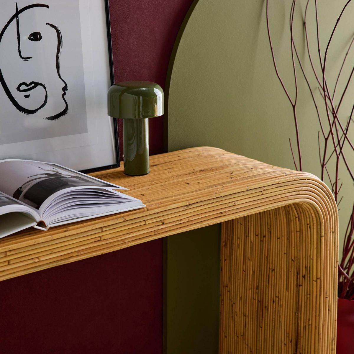 SWEEEK Console en rotin naturel. 110cm. bords arrondis. L 110 x P 35 x H 75cm