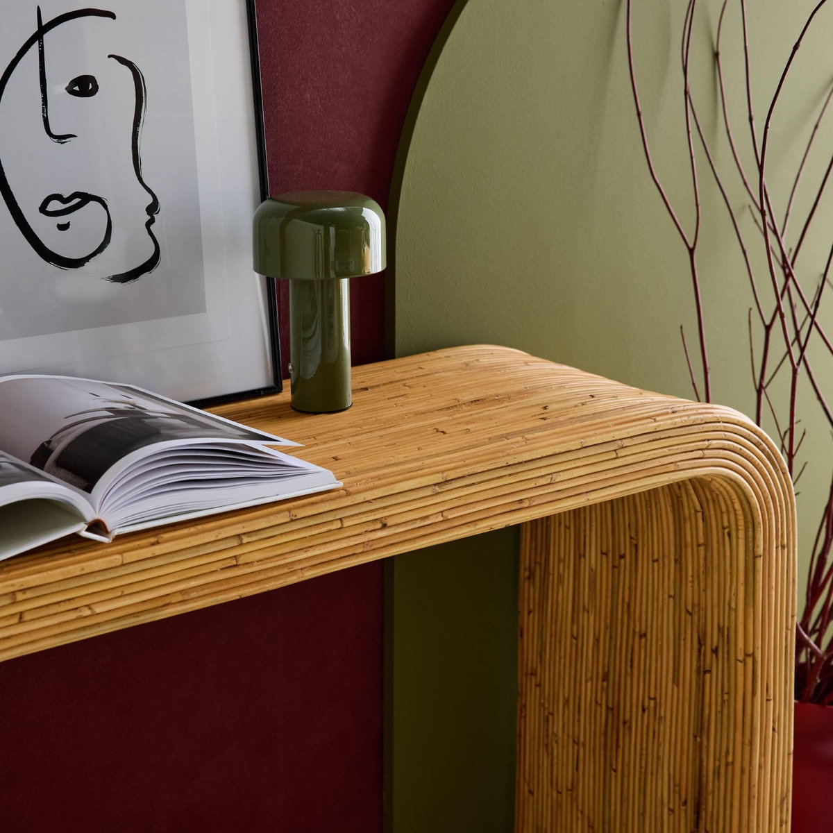 SWEEEK Console en rotin naturel. 110cm. bords arrondis. L 110 x P 35 x H 75cm