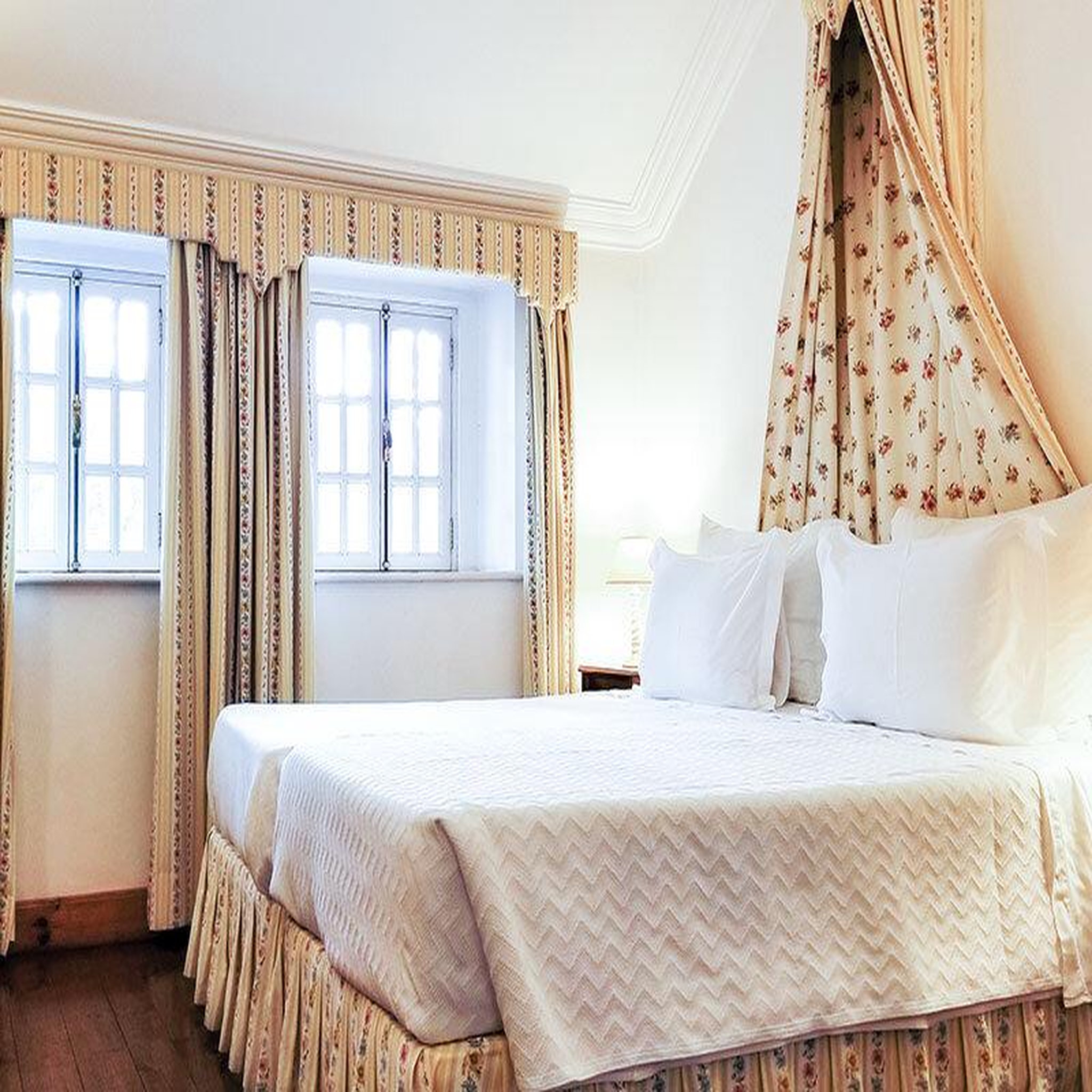 Voir la diapositive 4 : Smartbox Luxe et romantisme en hôtel 5* au nord de lisbonne lors de 2 jours avec dîner - coffret cadeau séjour