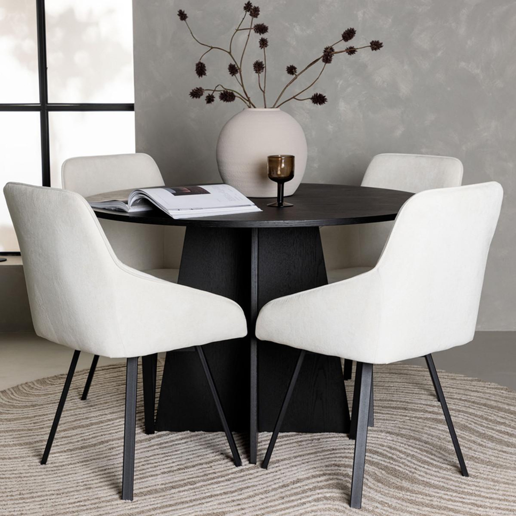 Voir la diapositive 3 : Paris Prix Ensemble table à manger & 4 chaises  bootcut & rosie  110cm beige & noir