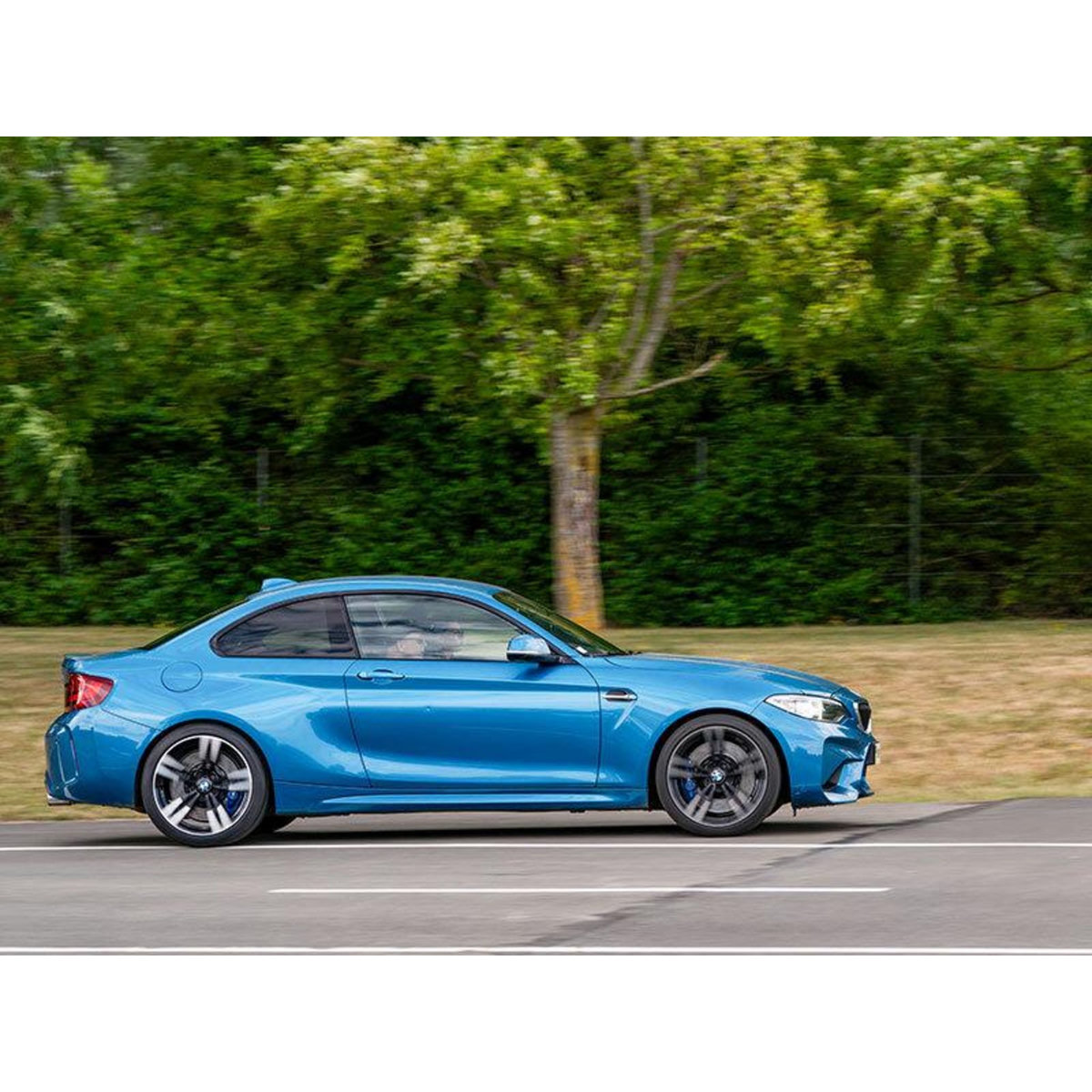 Smartbox Stage de pilotage enfant : 5 tours de circuit en Alpine A110 S ou BMW M2 - Coffret Cadeau Sport & Aventure