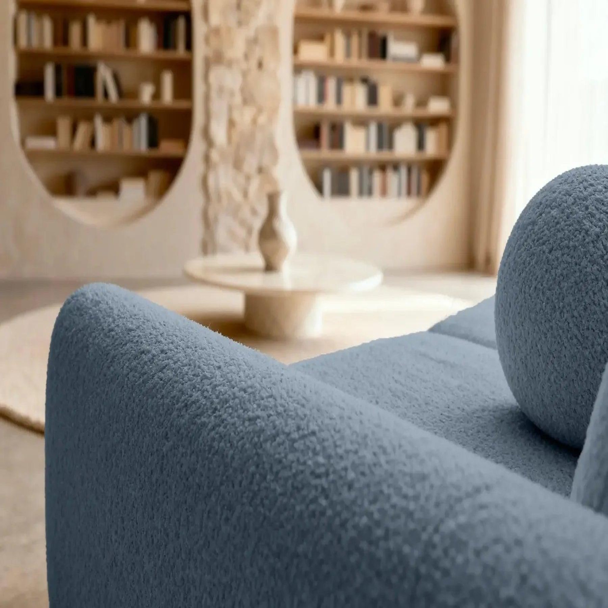 Voir la diapositive 5 : CASANOVA PARIS Gigi - canapé droit convertible tissu bouclette