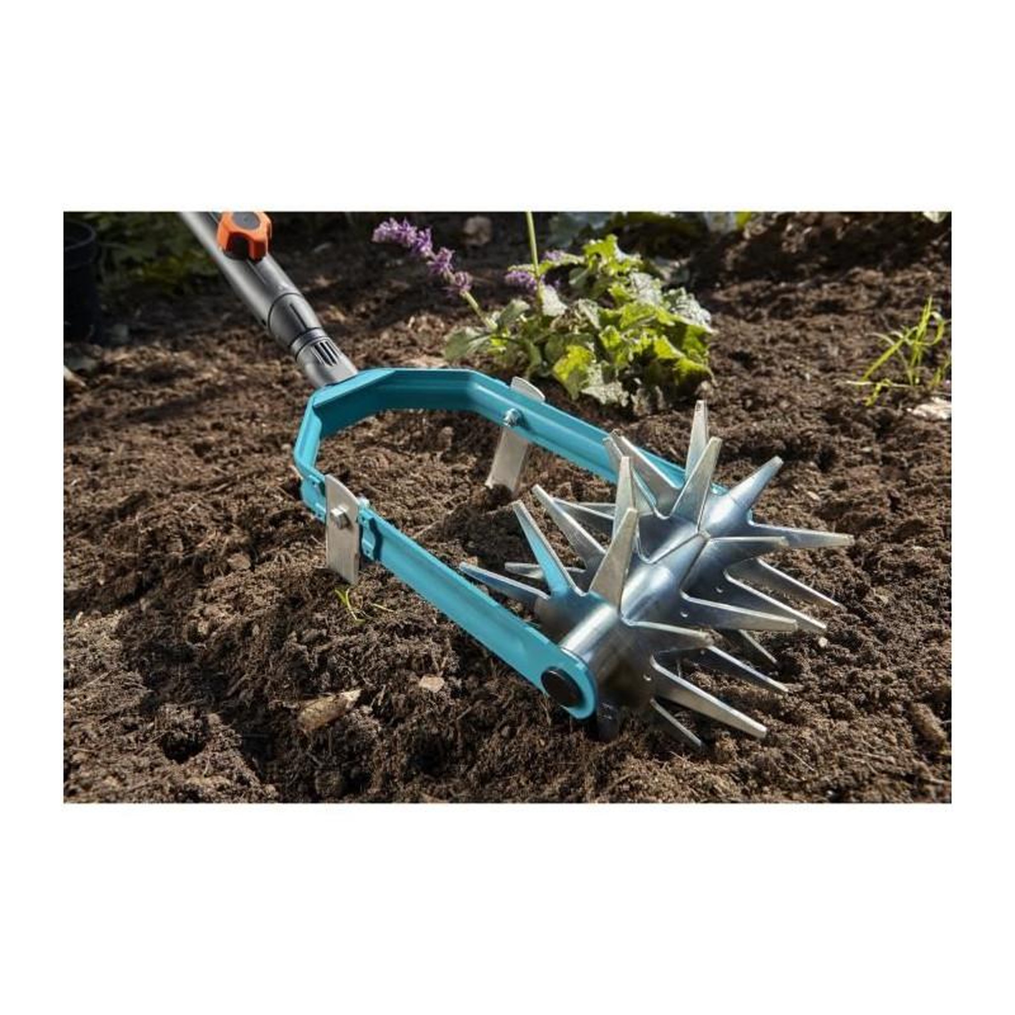 Voir la diapositive 3 : Gardena GARDENA Emietteur-sarcleuse 14cm Combisystem - Acier galvanise haute qualite - Outil ensemencement - Garantie 25 ans 3195-20