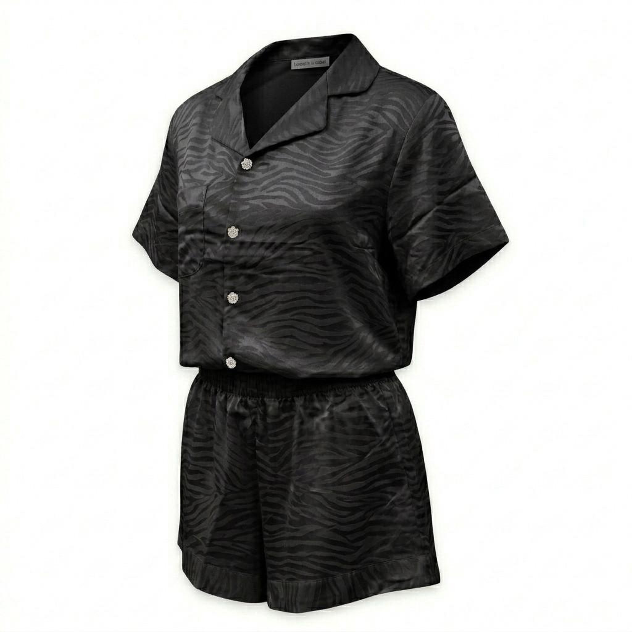 Voir la diapositive 1 : OZABI OZABI Pyjama Femme Short Satiné Boutonné Motif Zèbre Toucher Soie