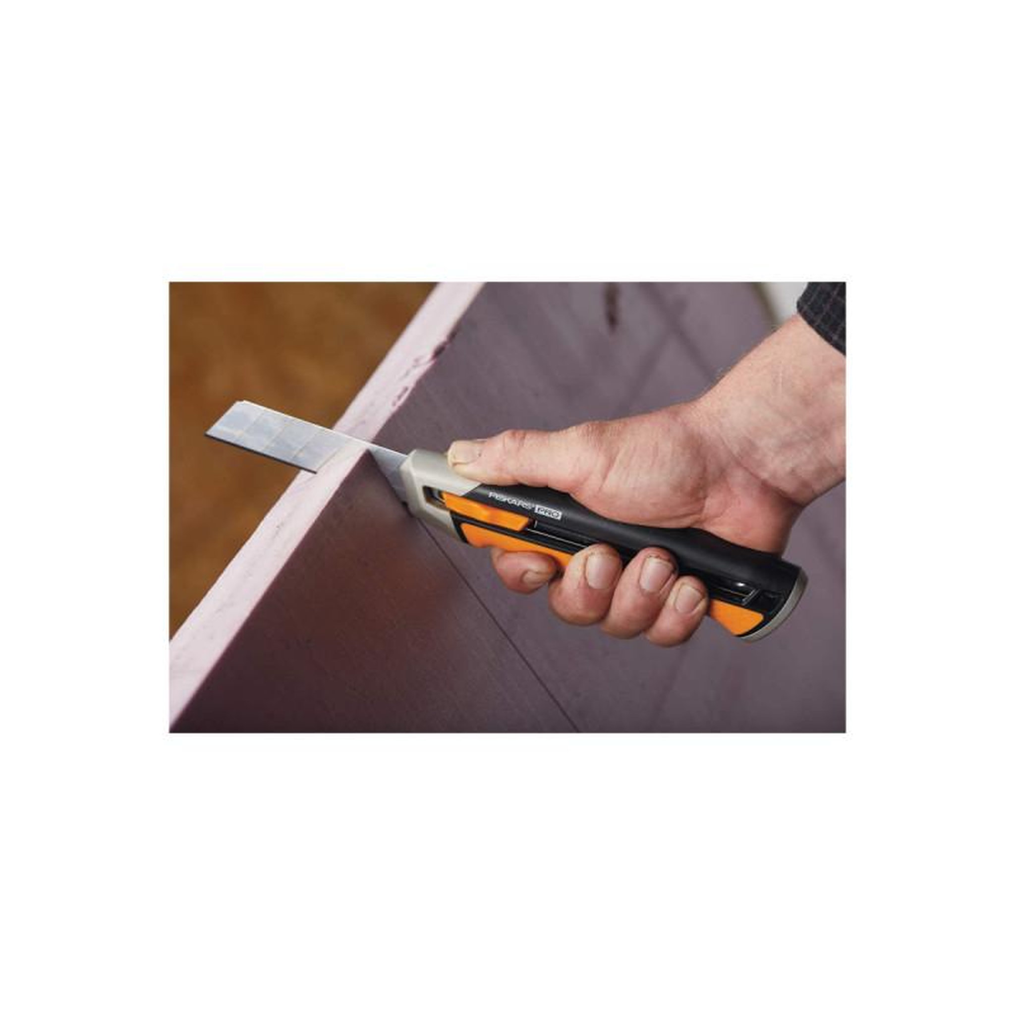 Voir la diapositive 3 : Fiskars Cutter FISKARS - CarbonMax - Lames sécables - 18mm