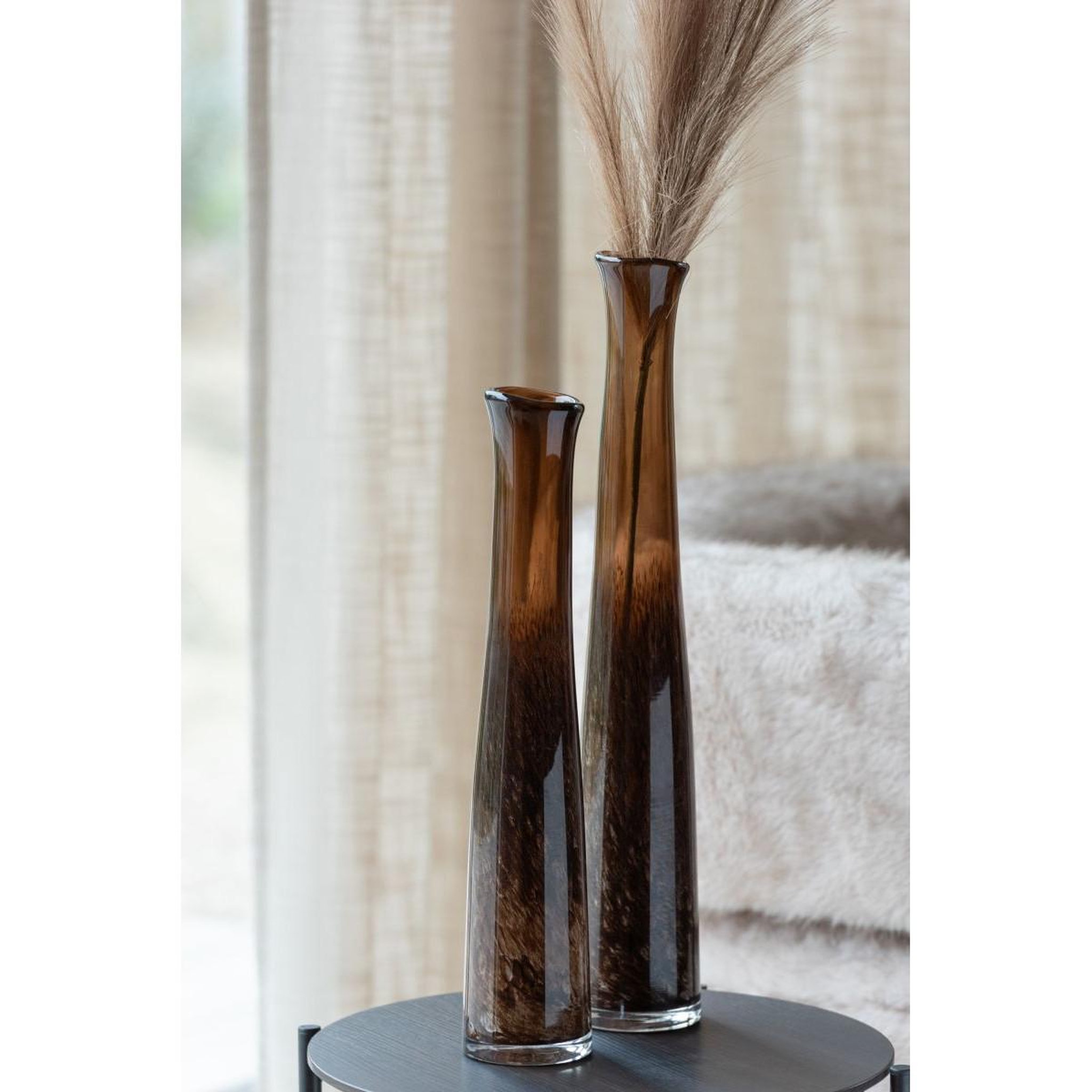 Voir la diapositive 3 : J-LINE Vase cylindrique en verre  lester  60cm marron foncé