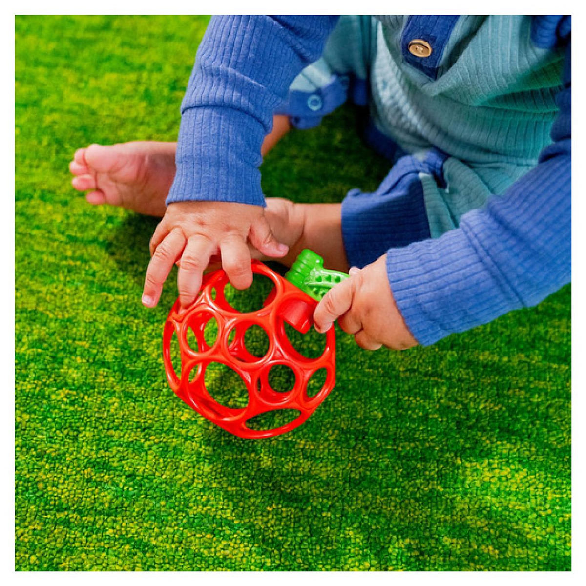 BTL BabyToLove Oball Hochet anneau de dentition - Pomme