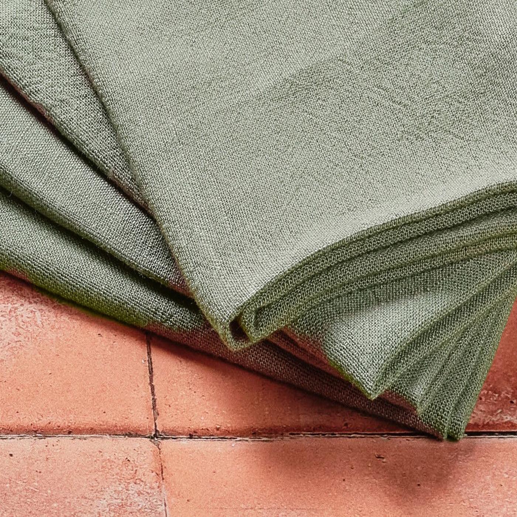 Voir la diapositive 4 : BJORN Serviette de table - 6 pièces - lin et coton vert de gris