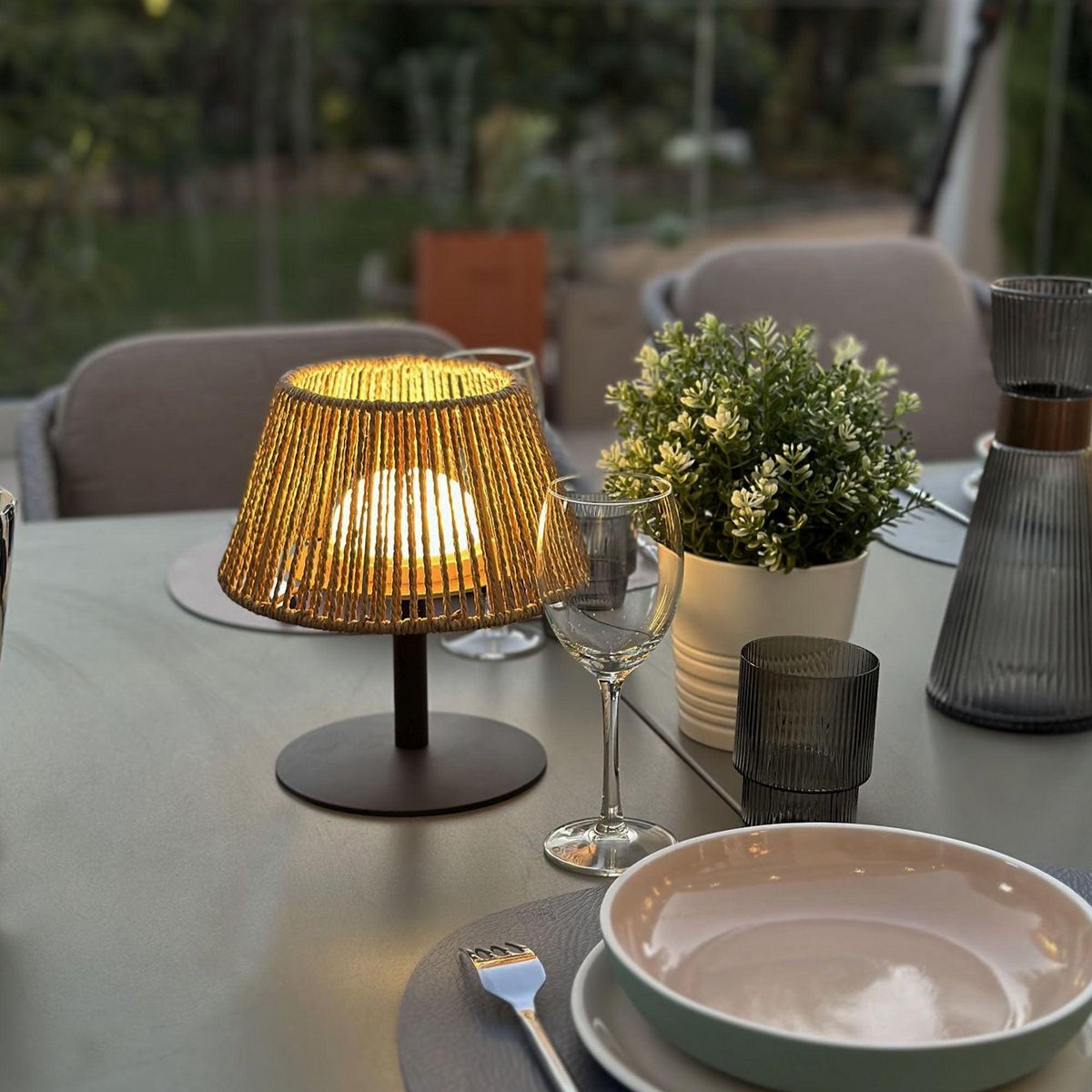 Lumisky Lampe de table sans fil STANDY MINI Beige Jonc de mer H22cm