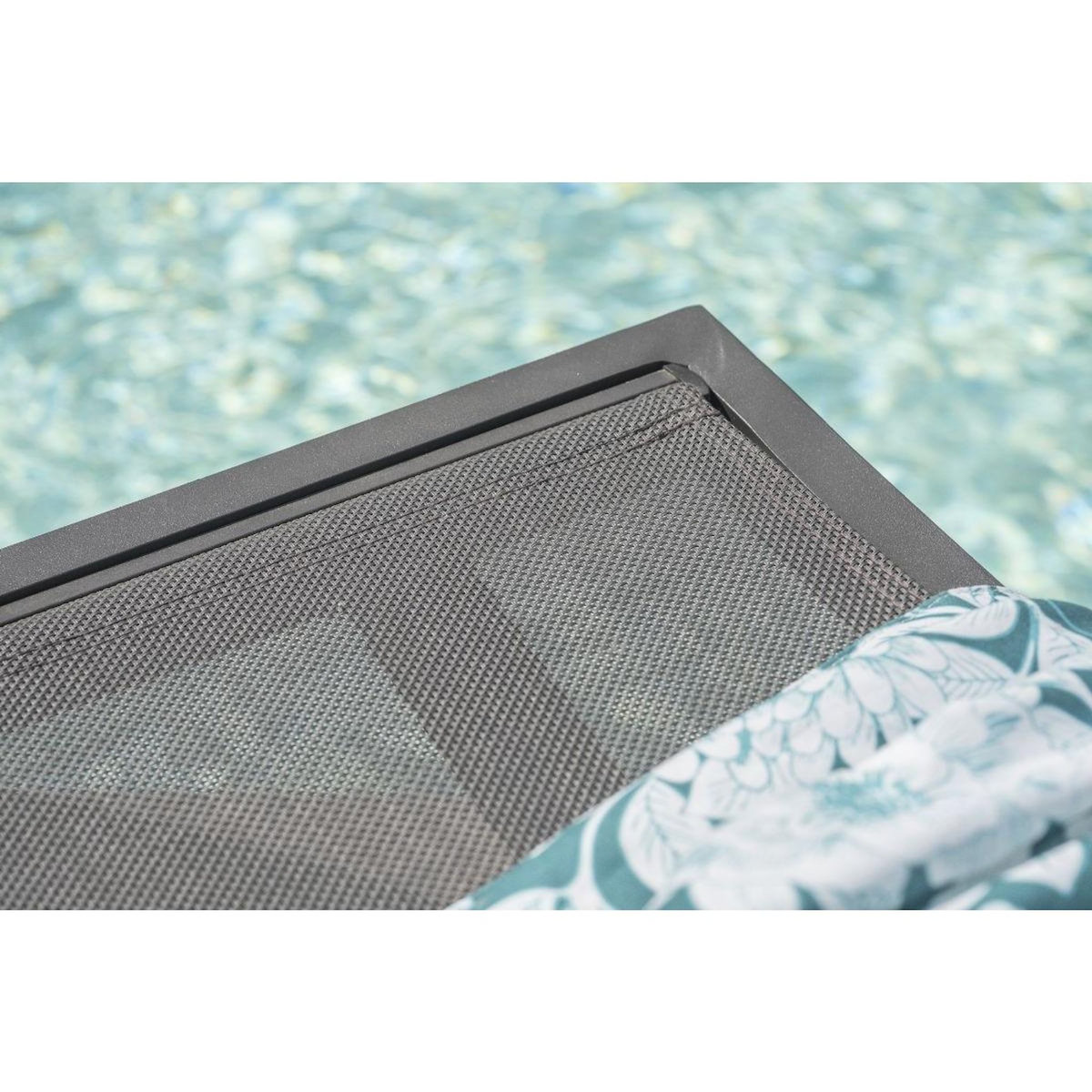 Paris Prix Lot de 2 Bains de Soleil Empilables  Barcelona  195cm Noir