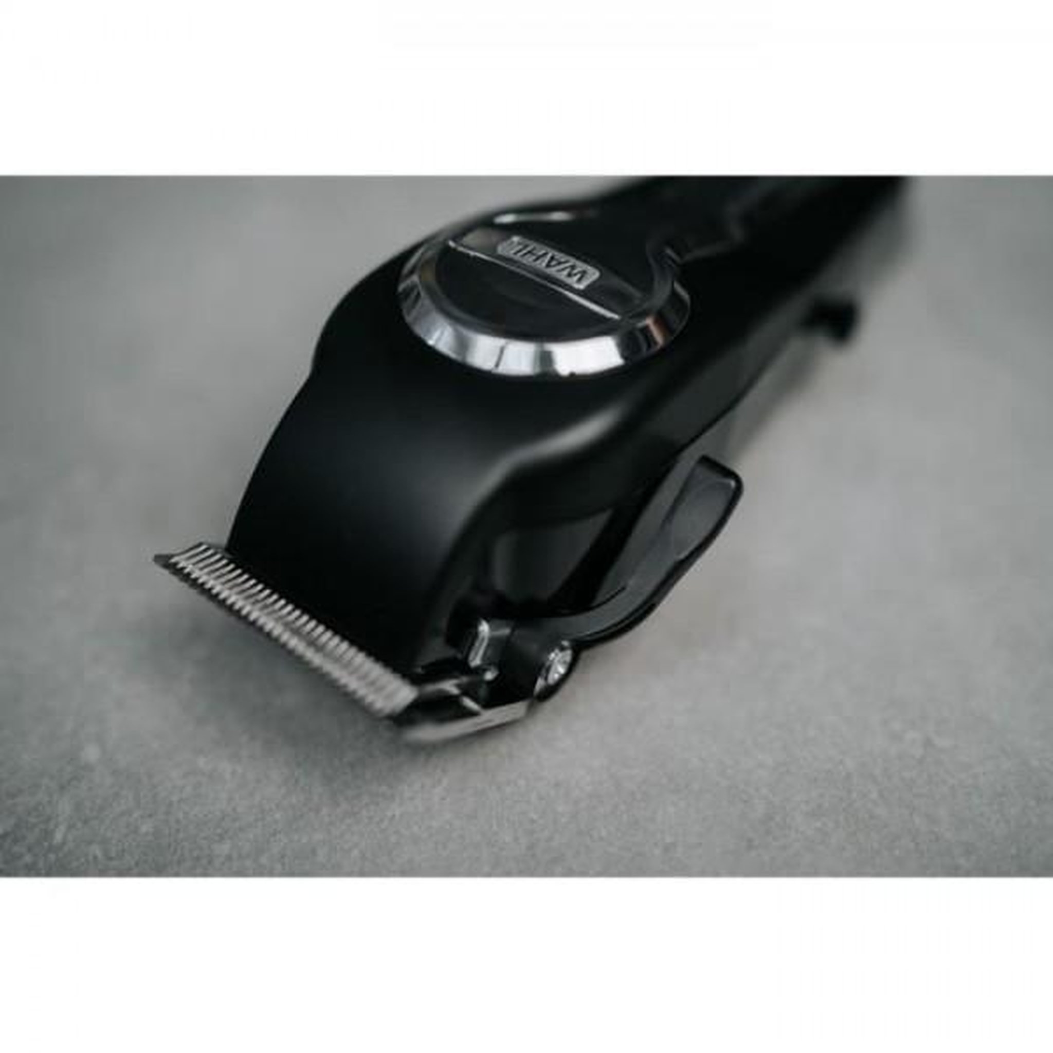 Voir la diapositive 5 : WAHL Tondeuse a Cheveux  secteur - WAHL - ELITE PRO - 230 V - 10 sabots - Noir