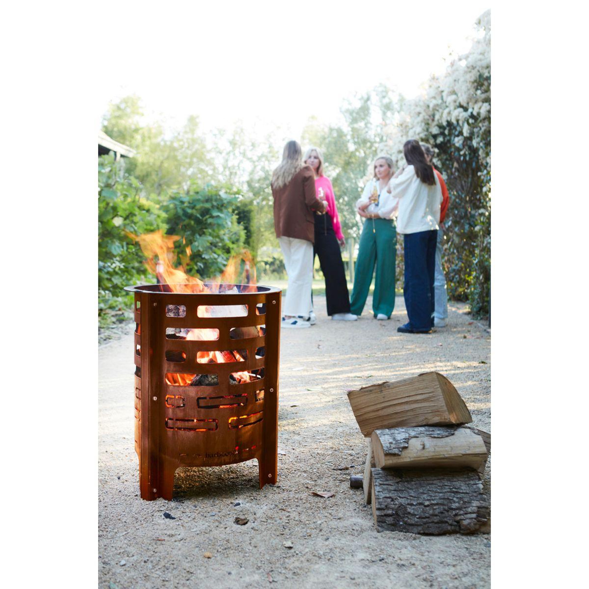 Voir la diapositive 2 : BARBECOOK Brasero jules avec cendrier en acier corten bc-w