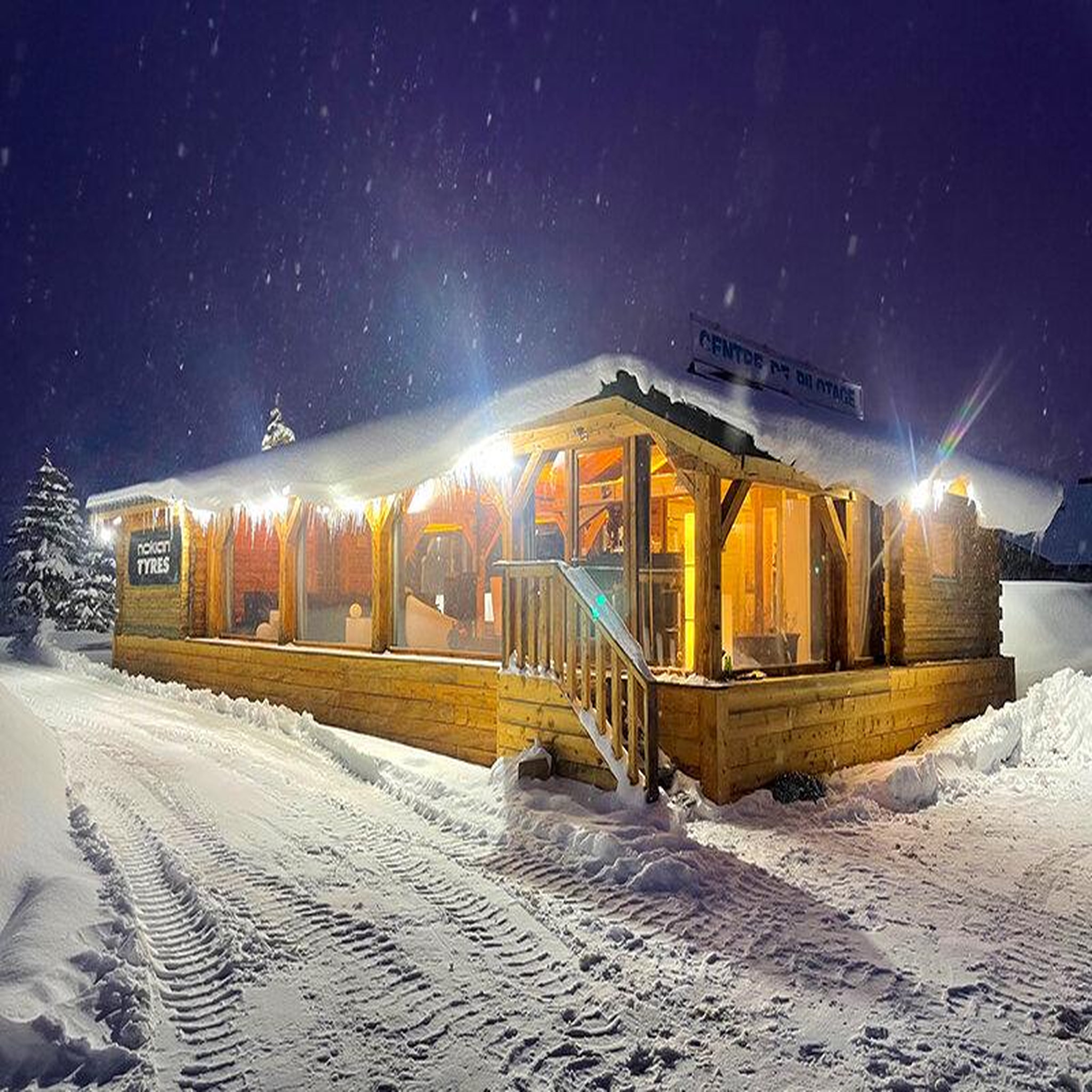 Voir la diapositive 4 : Smartbox Pilotage sur glace d'une voiture de sport à l'alpe d'huez - coffret cadeau sport & aventure