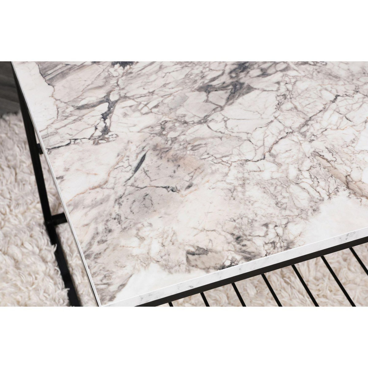 TOILINUX Table basse en panneaux de particules et acier avec 1 étagère