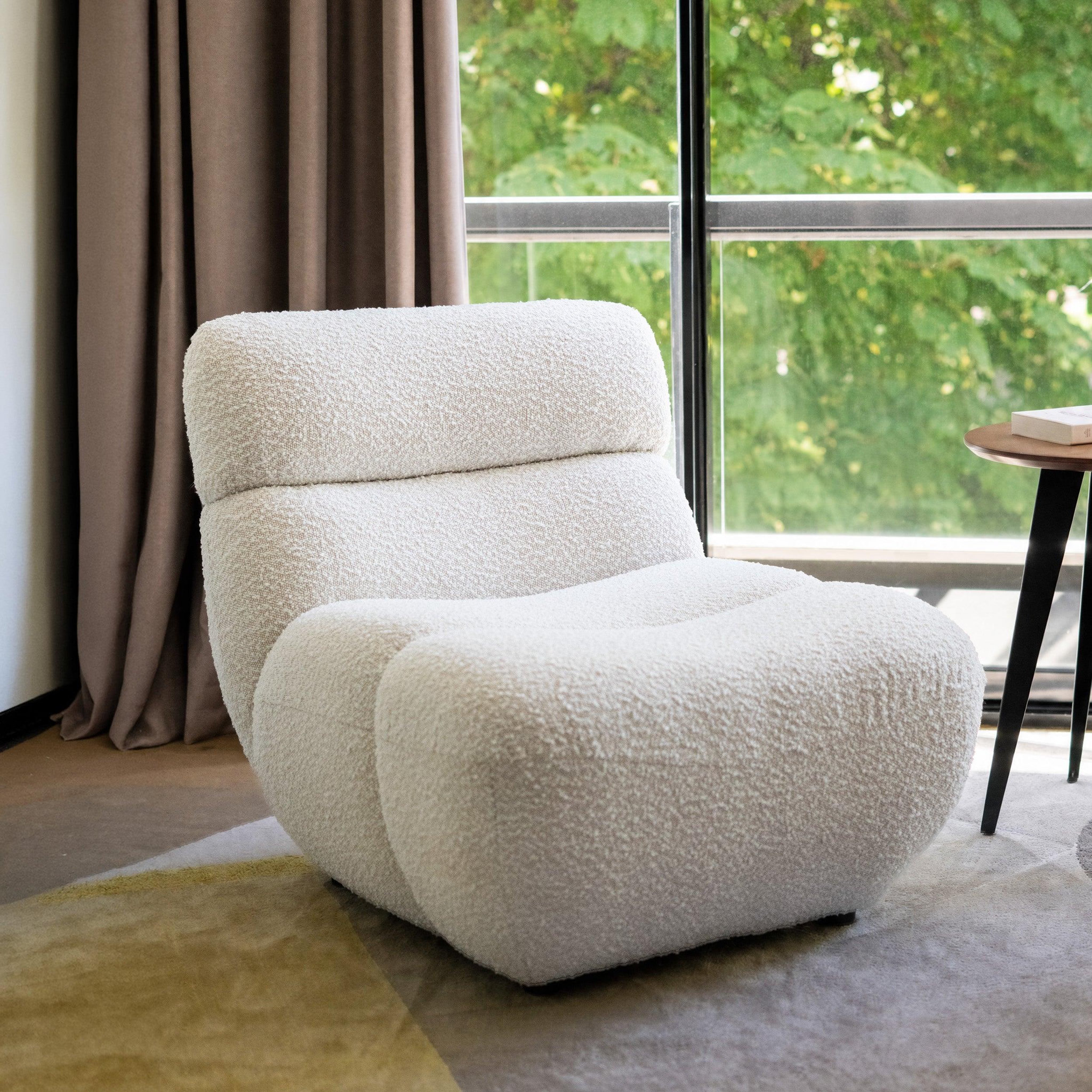 Voir la diapositive 2 : MAISON PAVANE Fauteuil en tissu bouclé blanc-Teddy