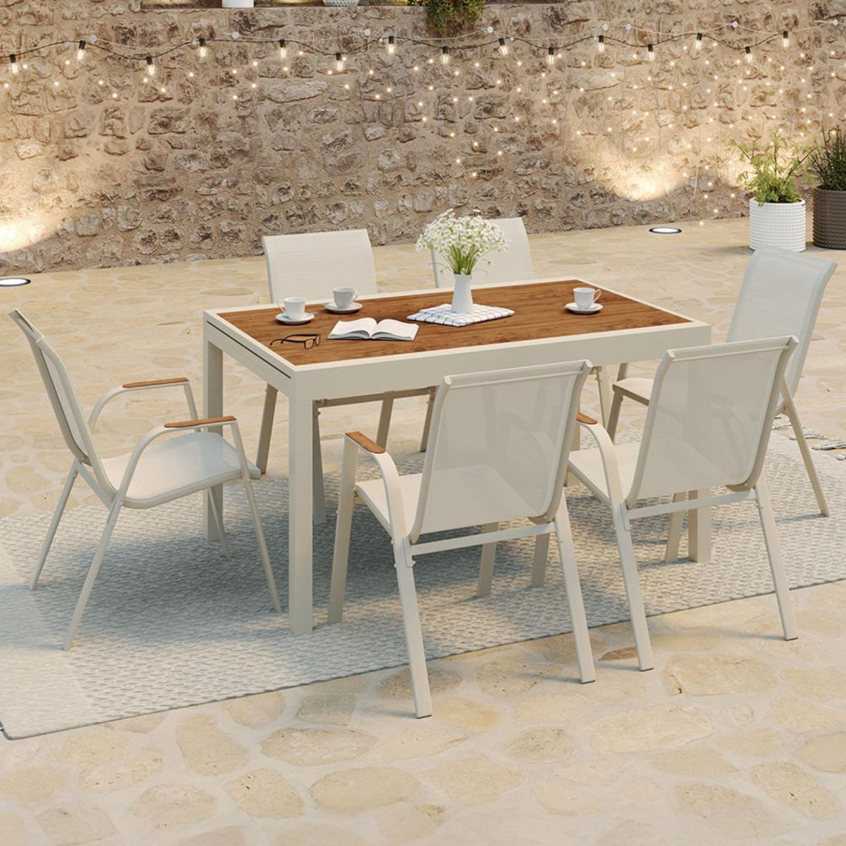 ID MARKET Salon de jardin NOUMEA table extensible 135/270 CM plateau verre trempé effet bois et 12 chaises empilables beige et bois