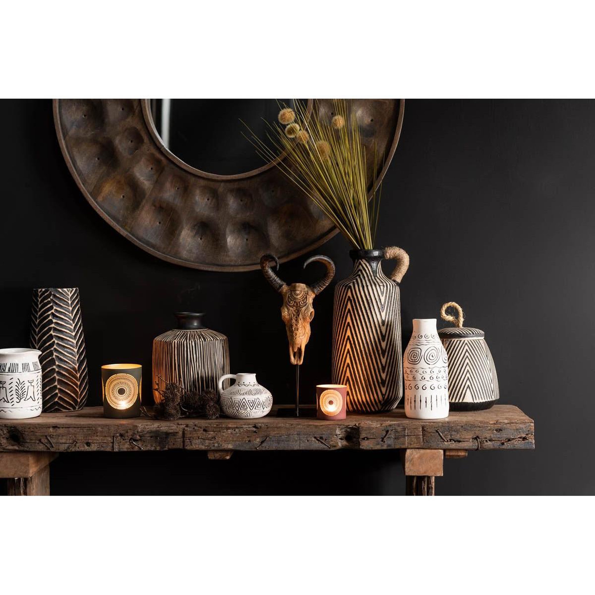 Voir la diapositive 5 : J-LINE Console vintage en bois  perceval  150cm marron