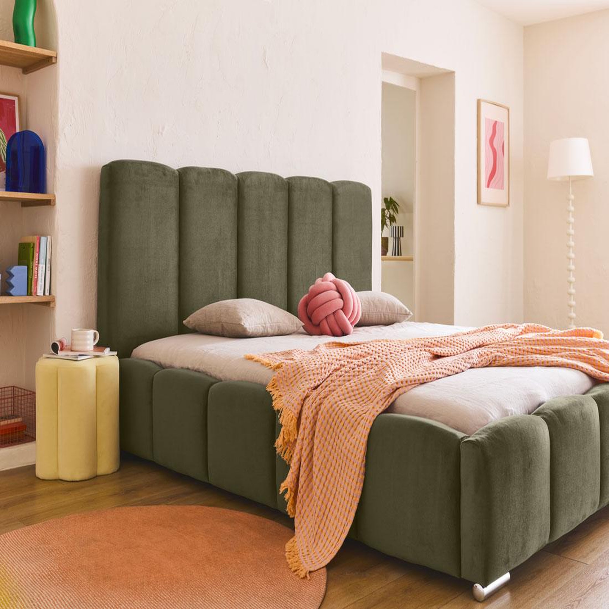 BEST MOBILIER Torreon - lit coffre - 140x200 - sommier inclus - en velours. Coloris disponibles : Gris, Vert, Beige