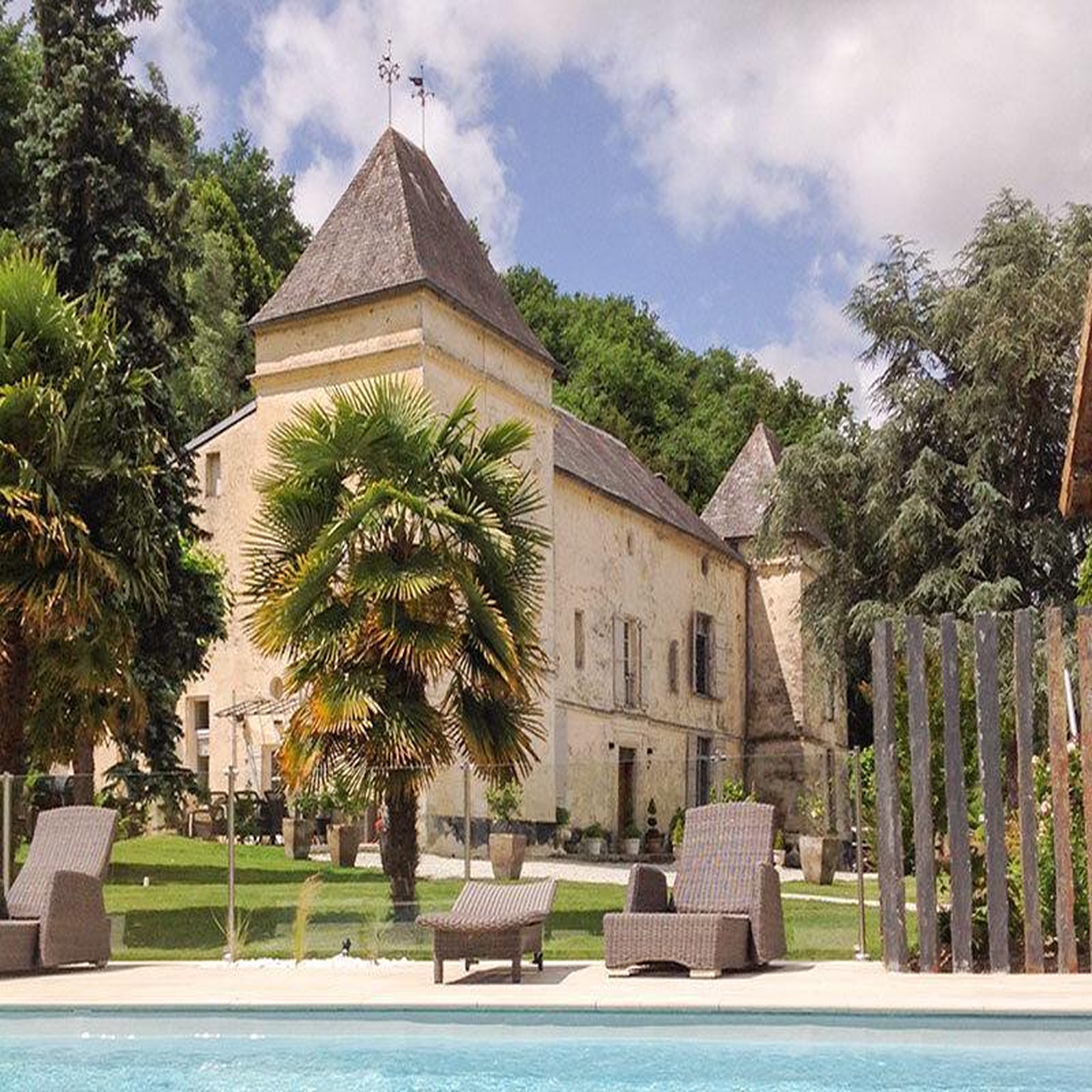 Voir la diapositive 4 : Smartbox Séjour de 2 jours en château près de Saint-Émilion - Coffret Cadeau Séjour
